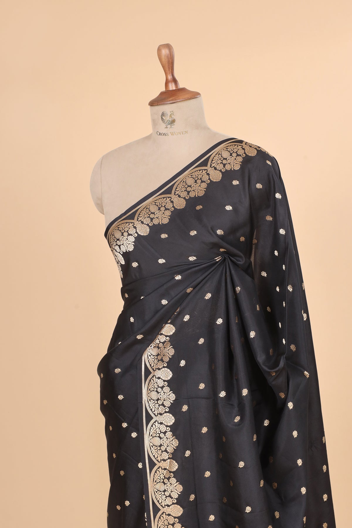 Black Handwoven Pure Banarasi Soft Silk Saree