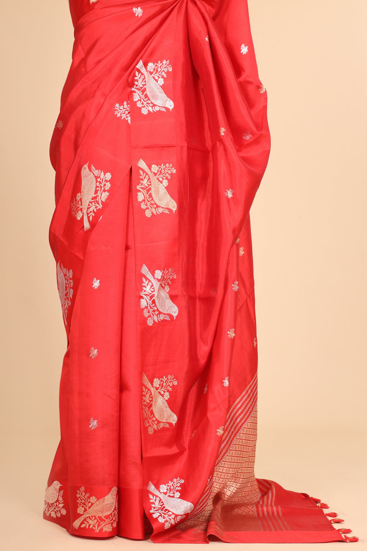 Red Pure Banrasi Soft Silk Saree With Bird Motifs