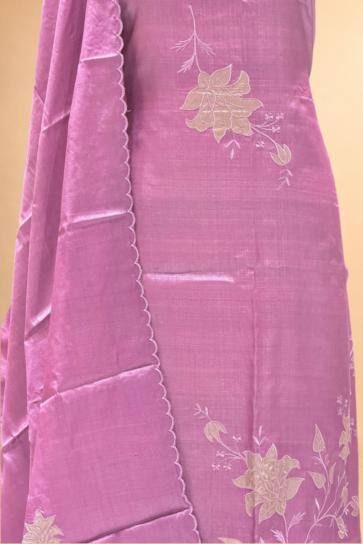 Lavender Pink Pure Tusser Silk Suit Set with Tissue Appliqué Pattern