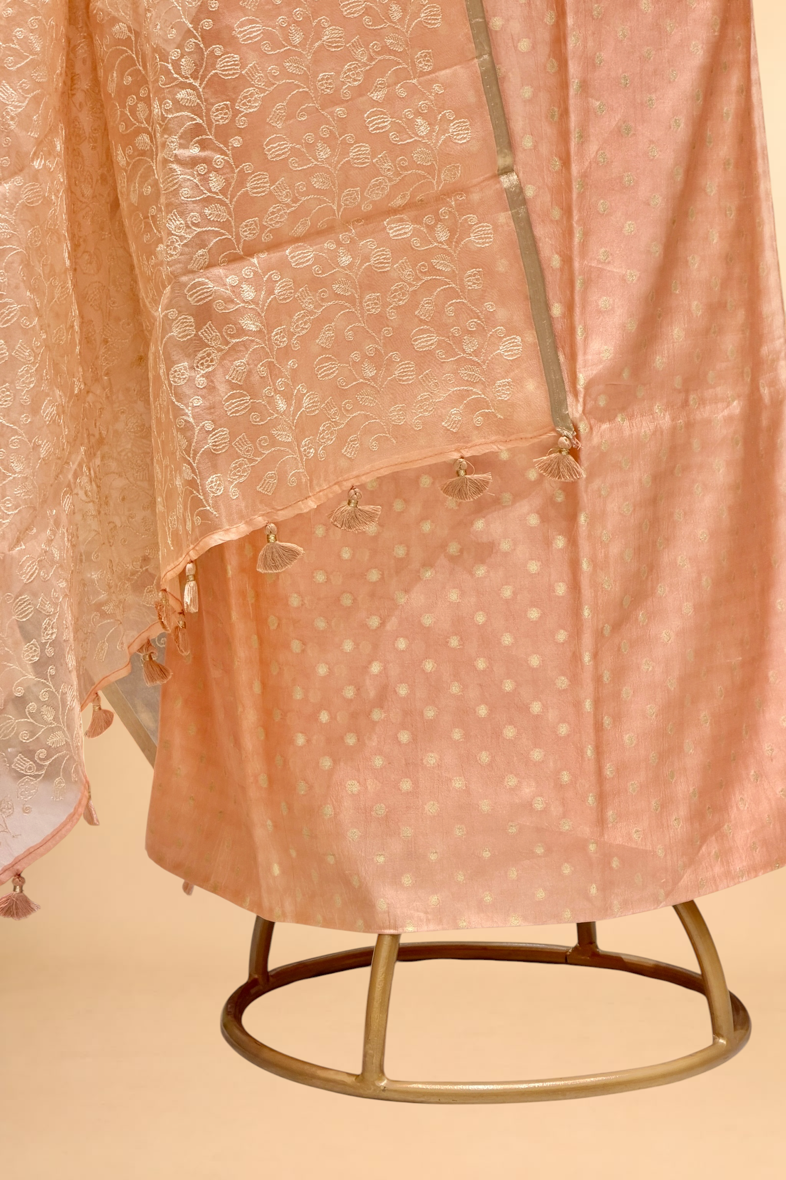 Peach Pure Silk Suit Set With Organza Dupatta