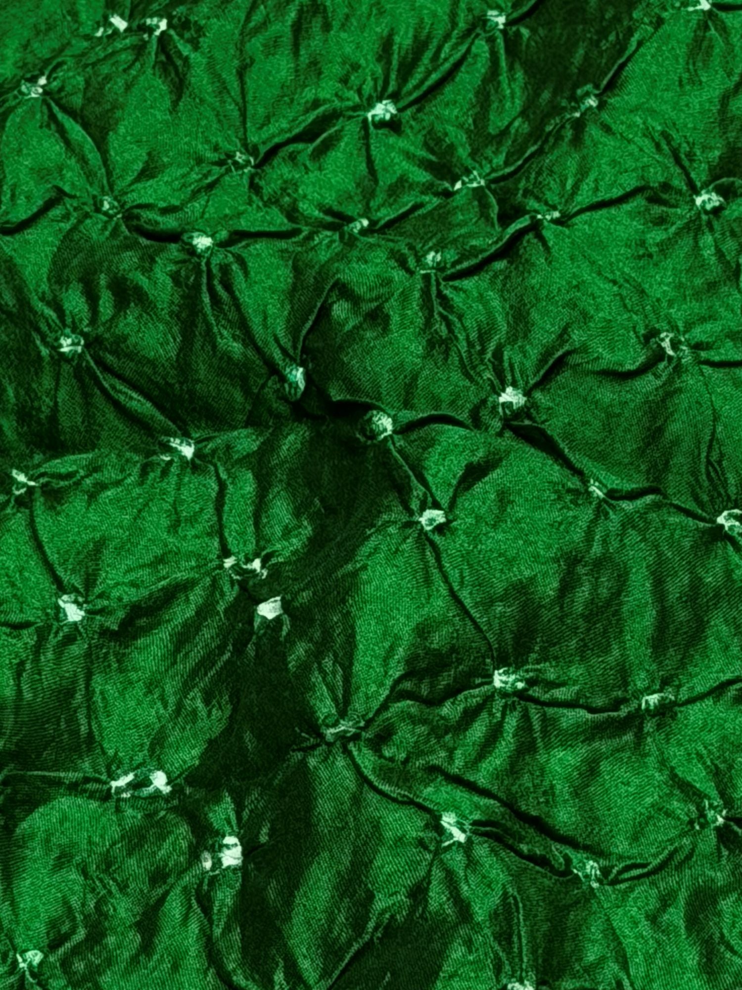 Emerald Green Chiniya Silk Fabric With Bandhani