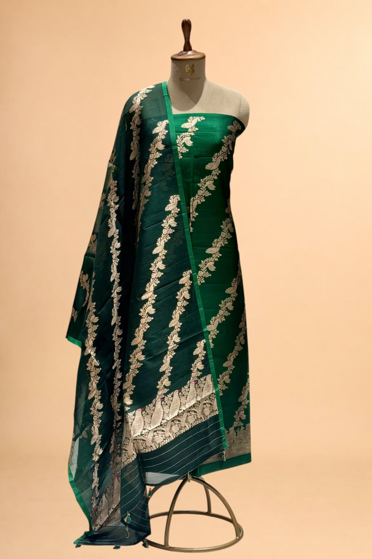 Green Banarasi Soft Silk Suit Set With Organza Dupatta