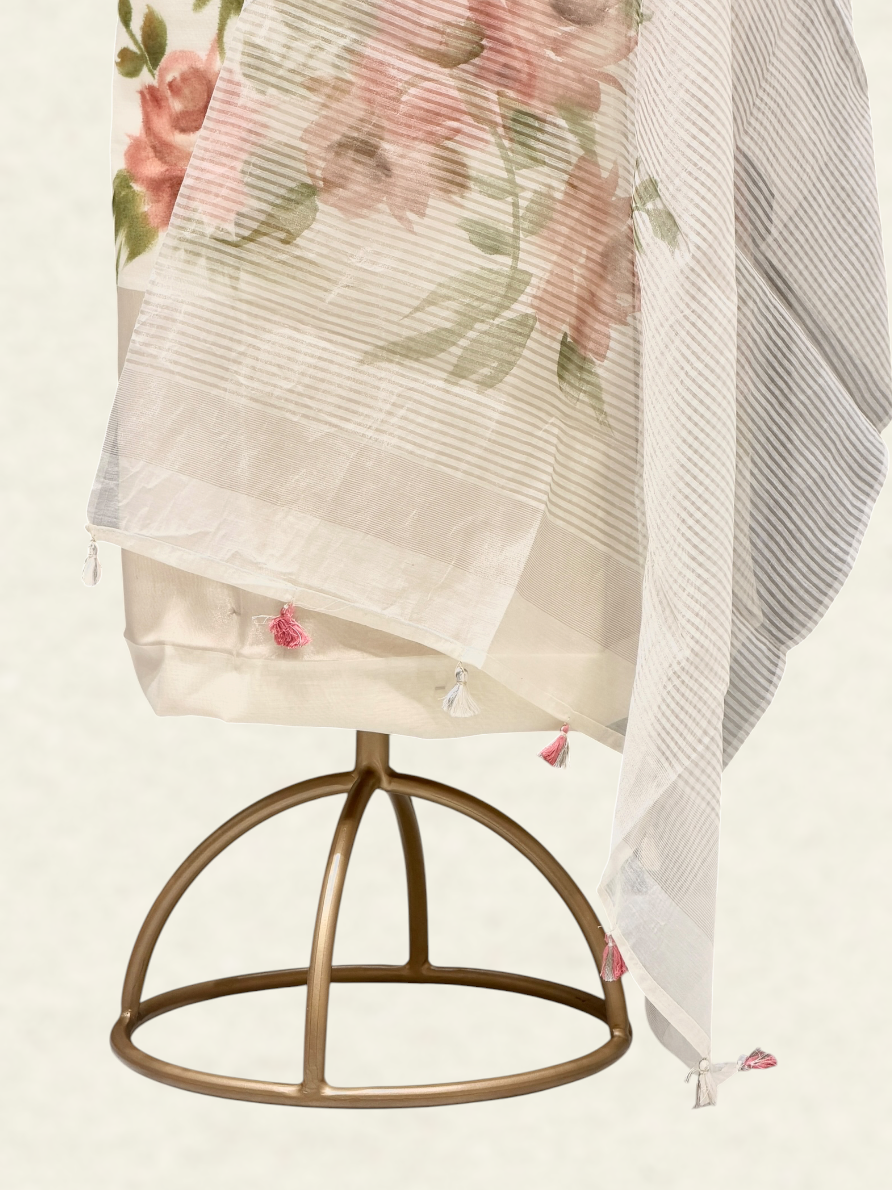 White Mul Cotton Suit Set with Handbrush Floral Print