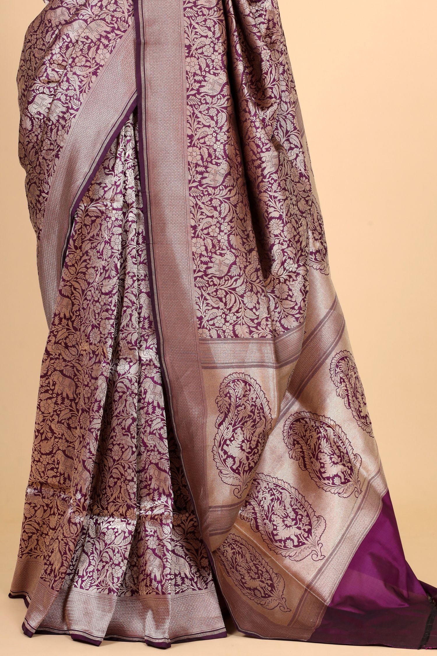 Deep Purple Shikarghah Handwoven Pure Banarasi Katan Silk Saree