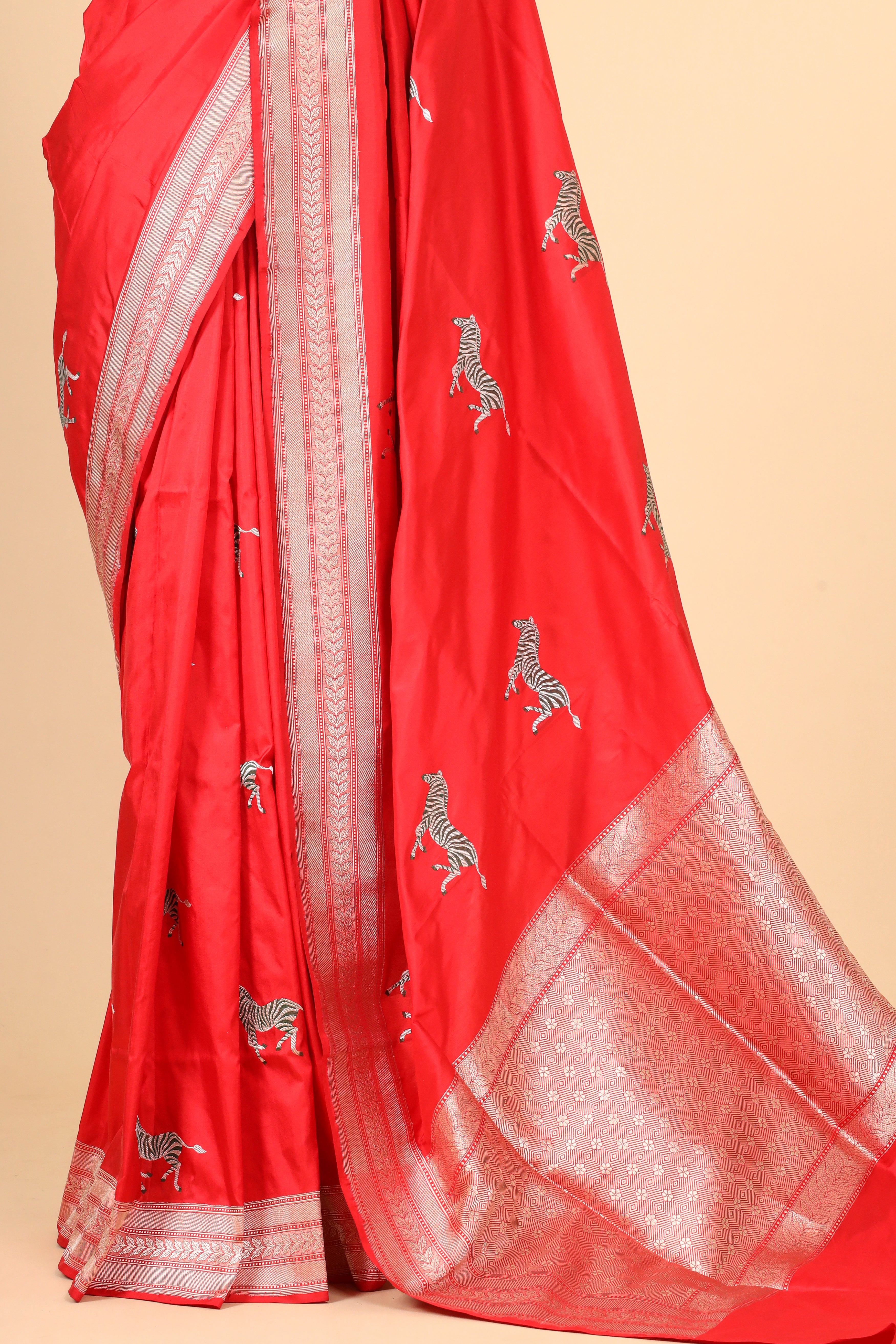 Red Handwoven Pure Banarasi Katan Silk Saree
