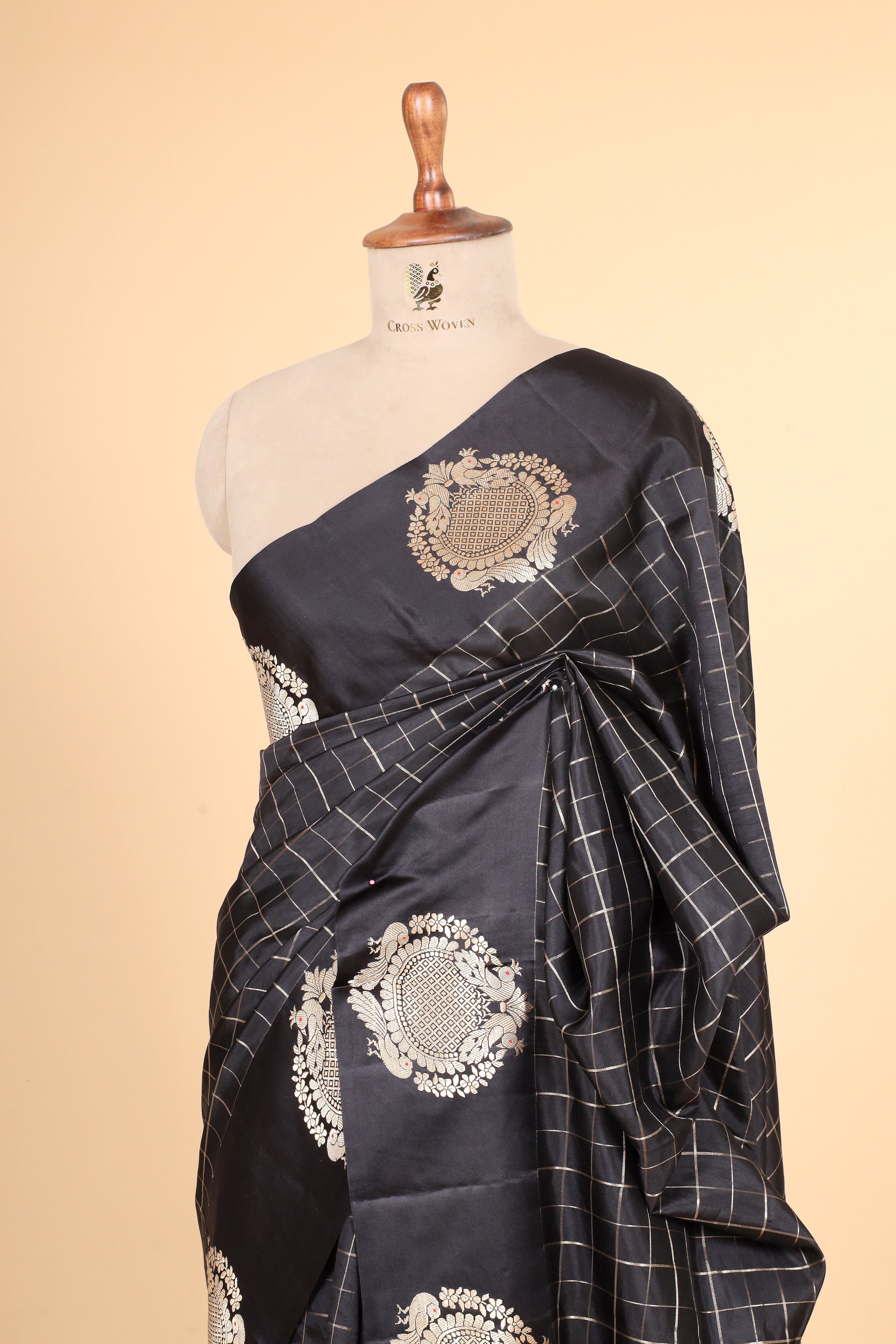 Black Handwoven Pure Banarasi Soft Silk Saree