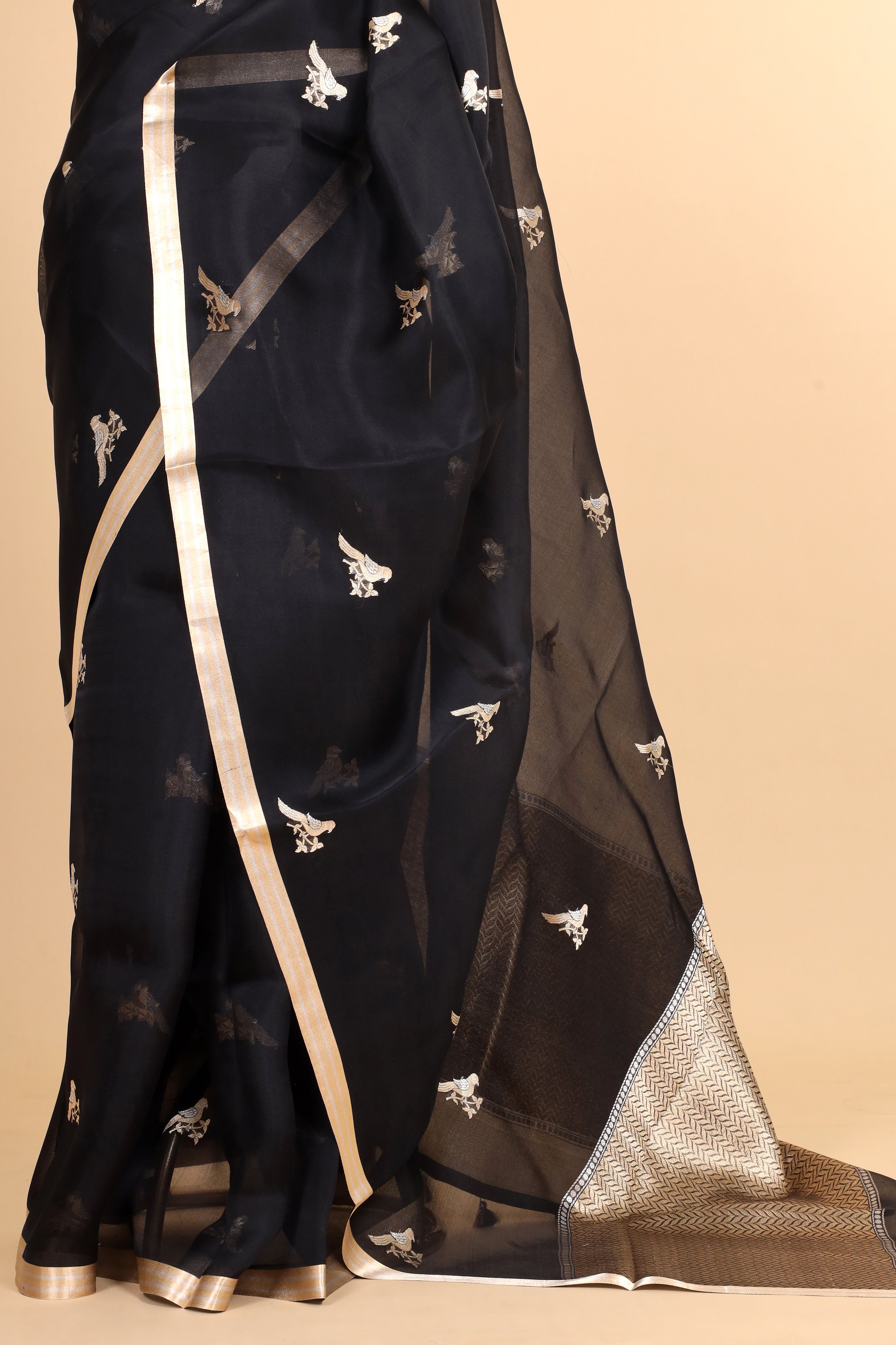 Black Banarasi Handloom Organza Silk Saree
