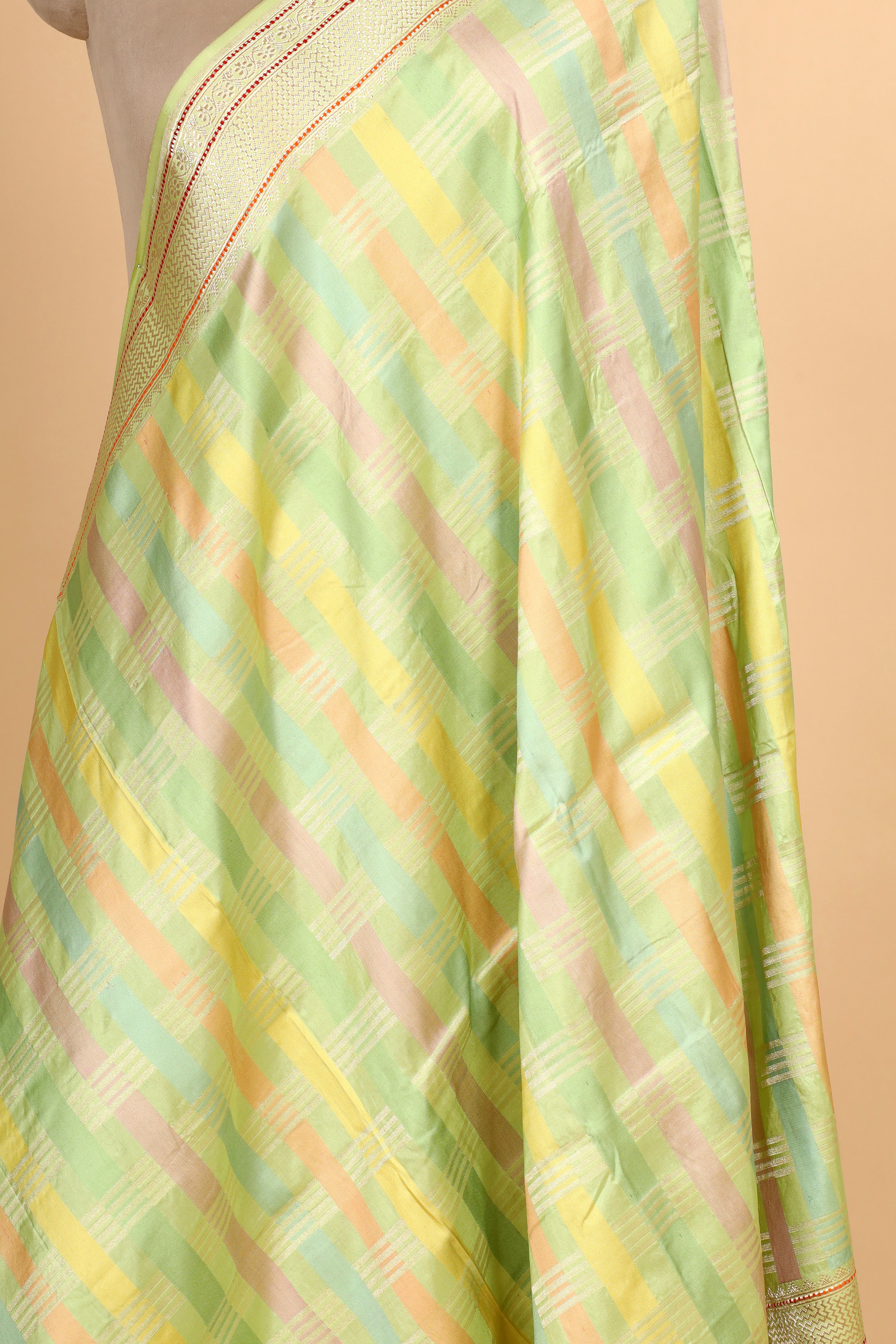 Rangkaat Pastel Green Pure Katan Silk Banarasi Handloom Dupatta