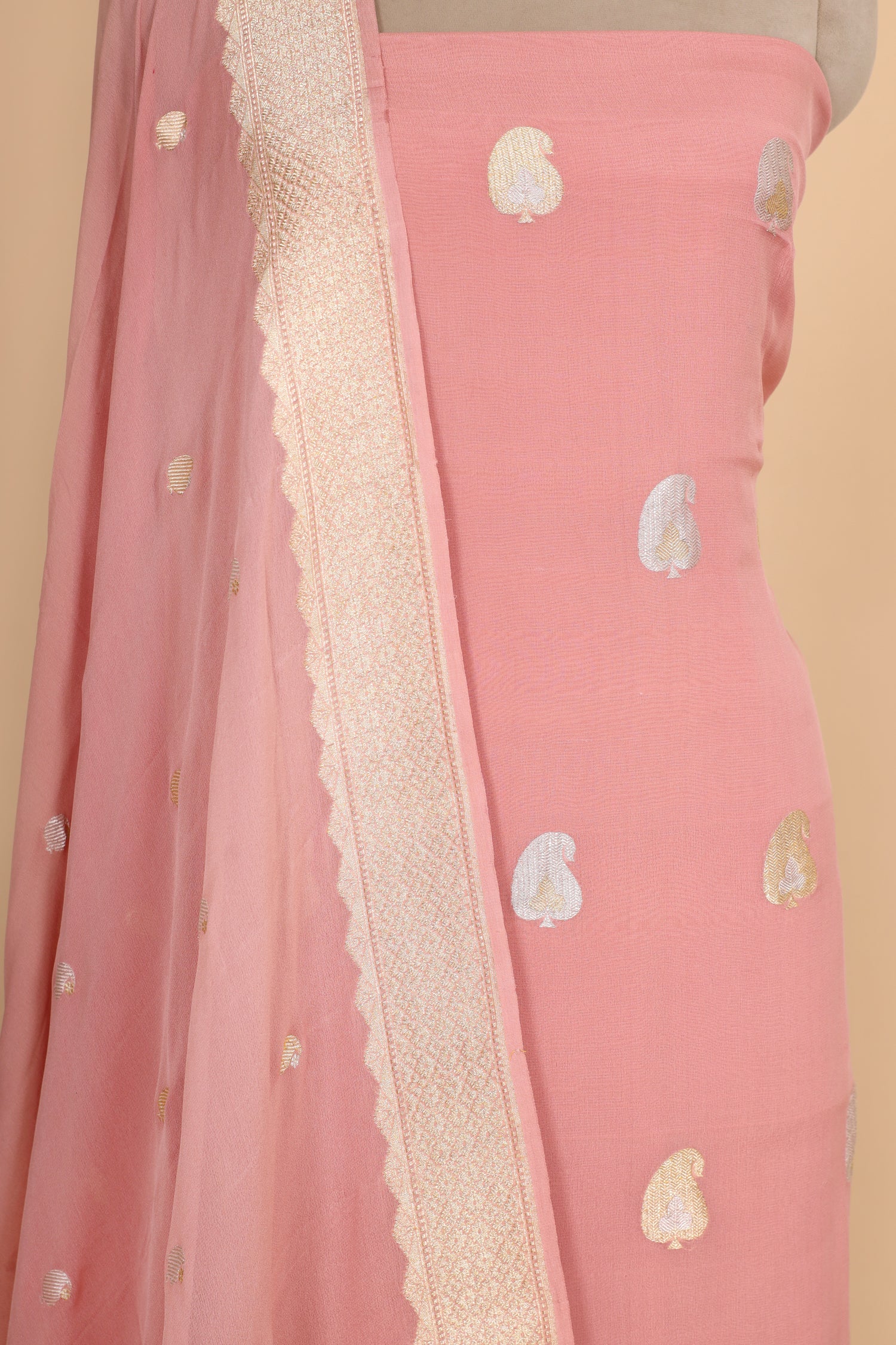 Rose Pink Georgette Suit Set With Floral Motifs