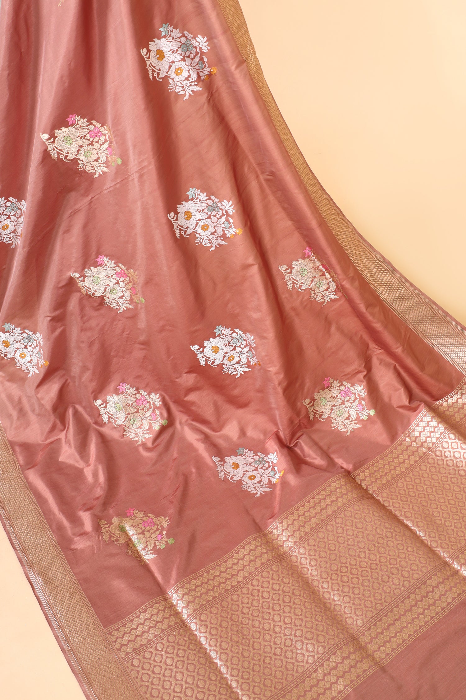 Dusty Rose Pink Handwoven Pure Banarasi Katan Silk Saree