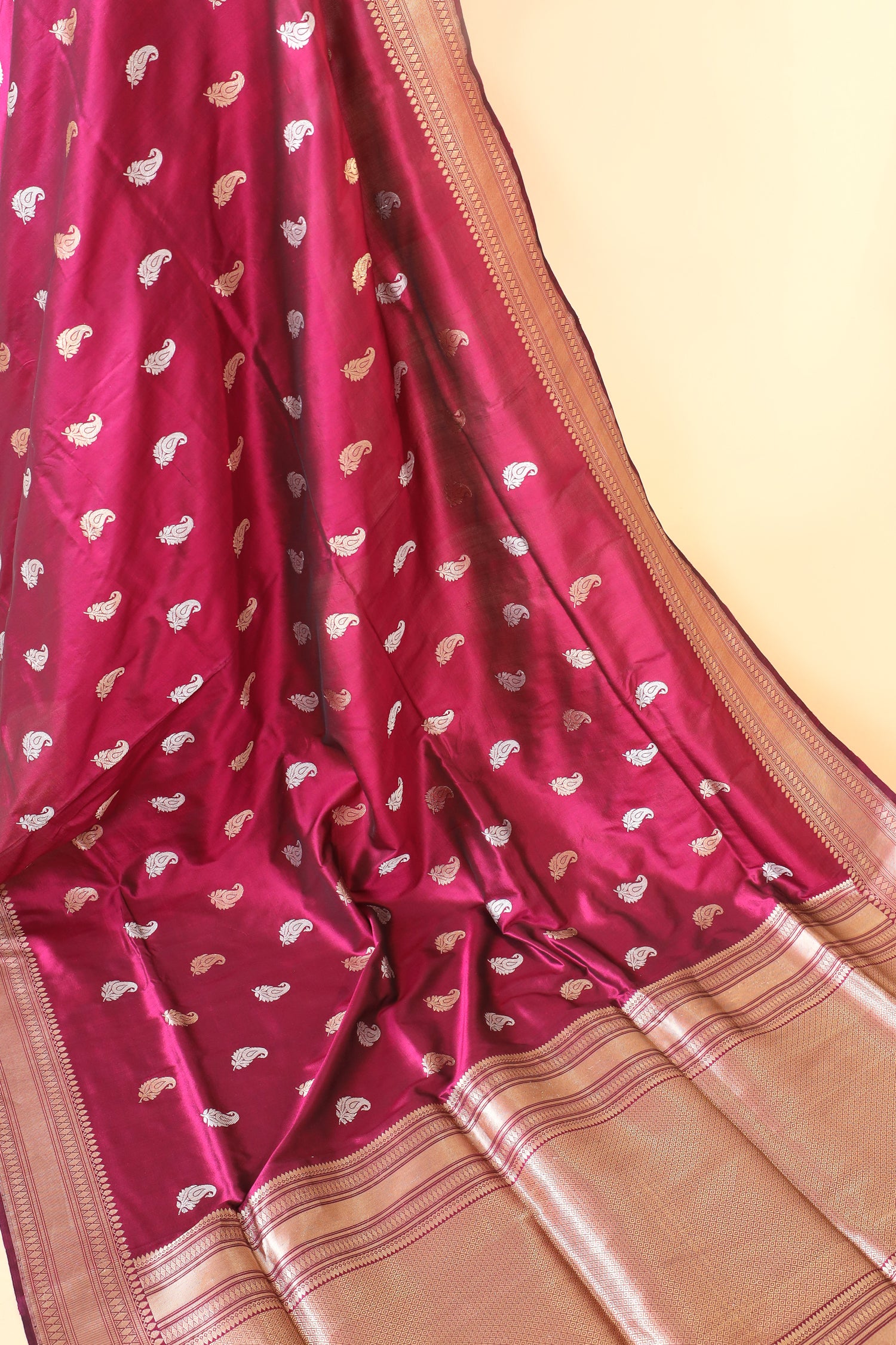 Wine Magenta Handwoven Pure Banarasi Katan Silk Saree