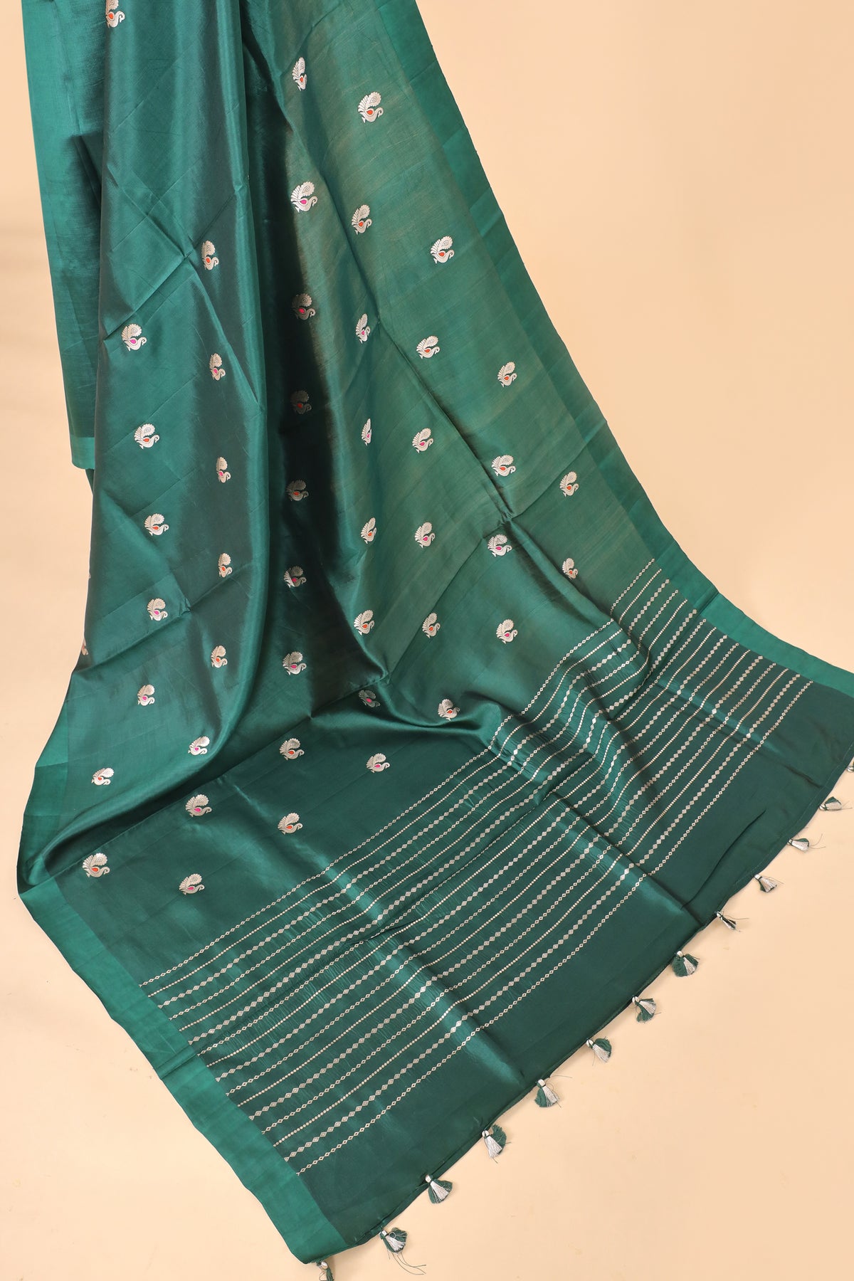 Emerald Green Handwoven Pure Banarasi Soft Silk Saree
