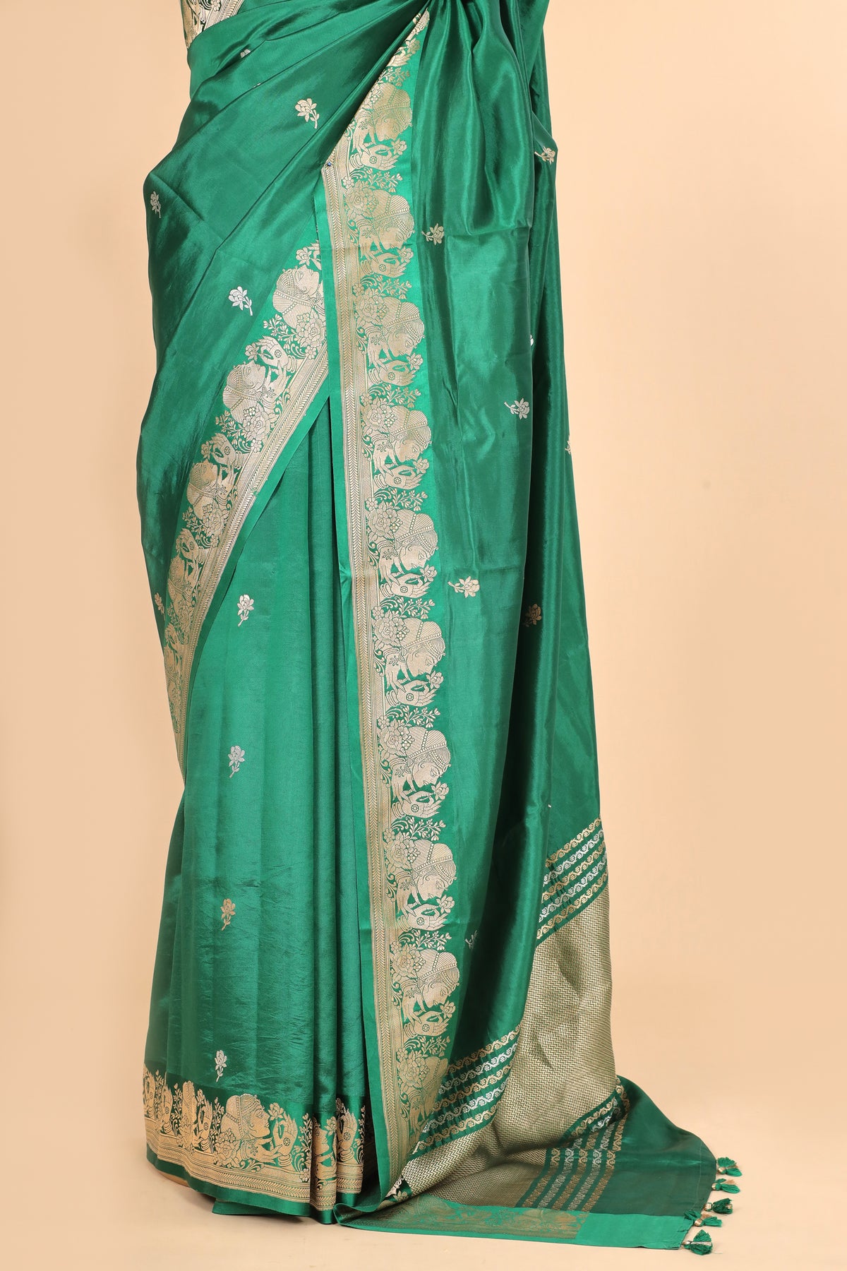 Emerald Green Handwoven Pure Banarasi Soft Silk Saree