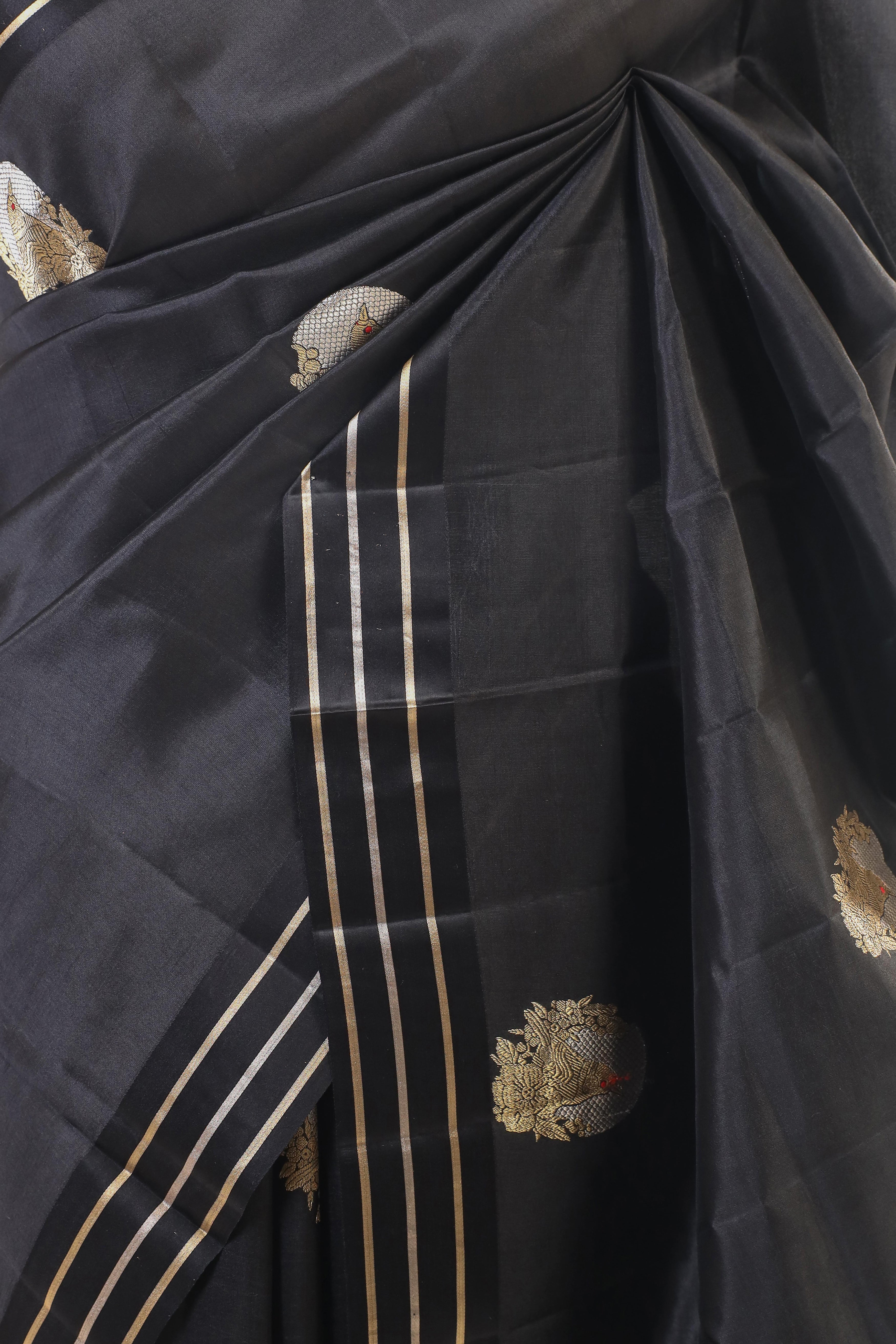 Black Handwoven Pure Banarasi Soft Silk Saree