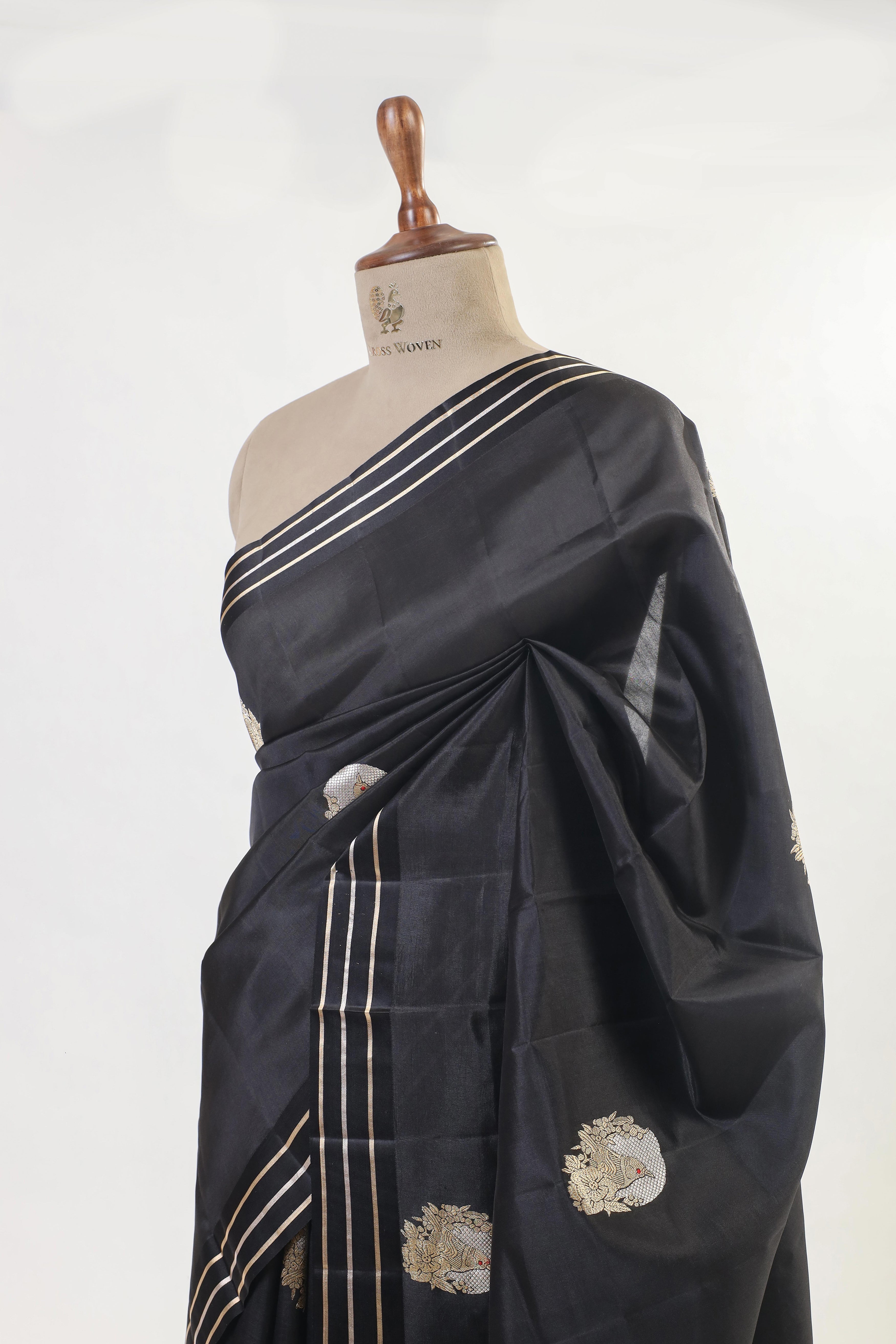 Black Handwoven Pure Banarasi Soft Silk Saree