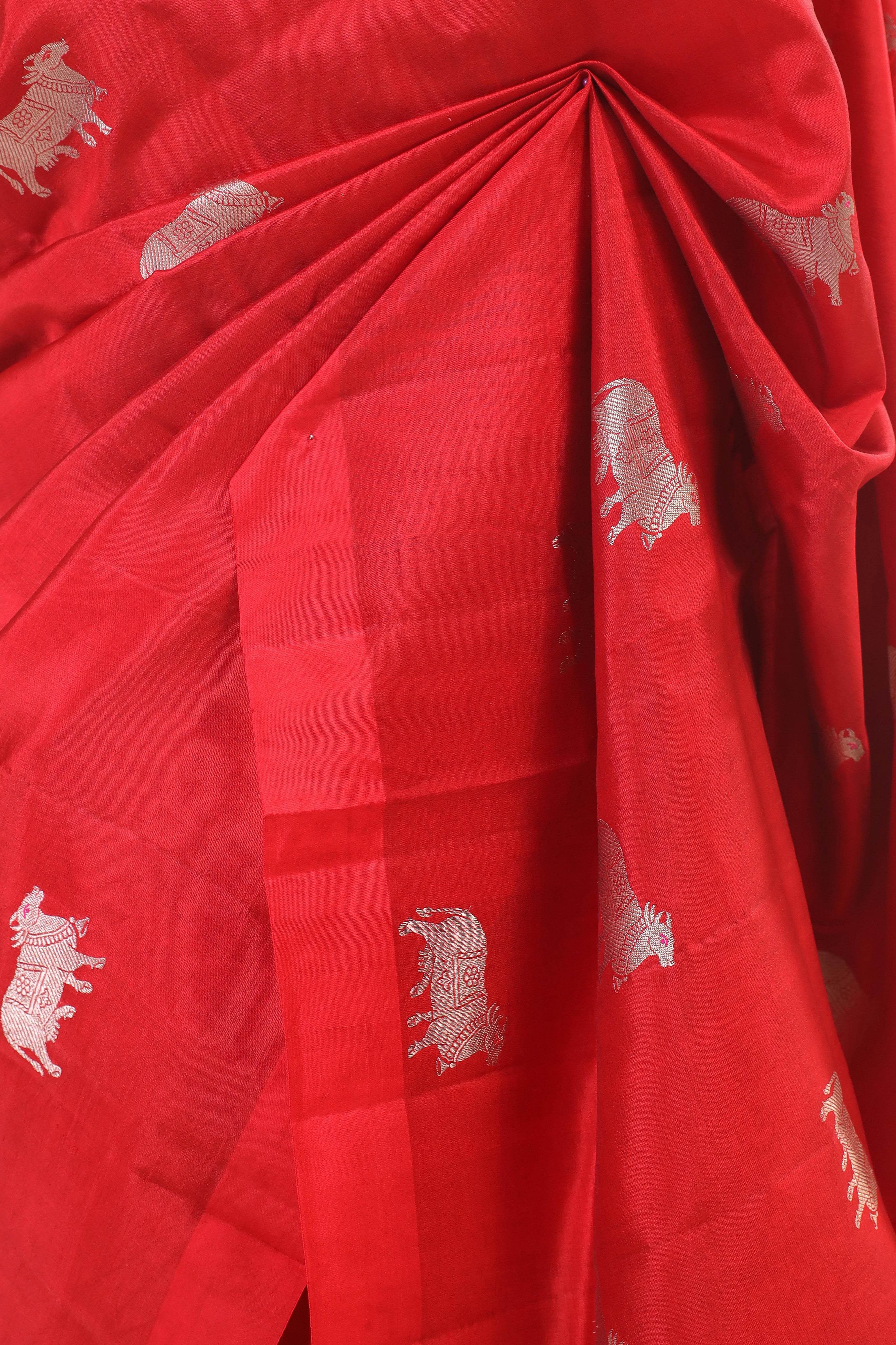 Red Handwoven Pure Banarasi Soft Silk Saree