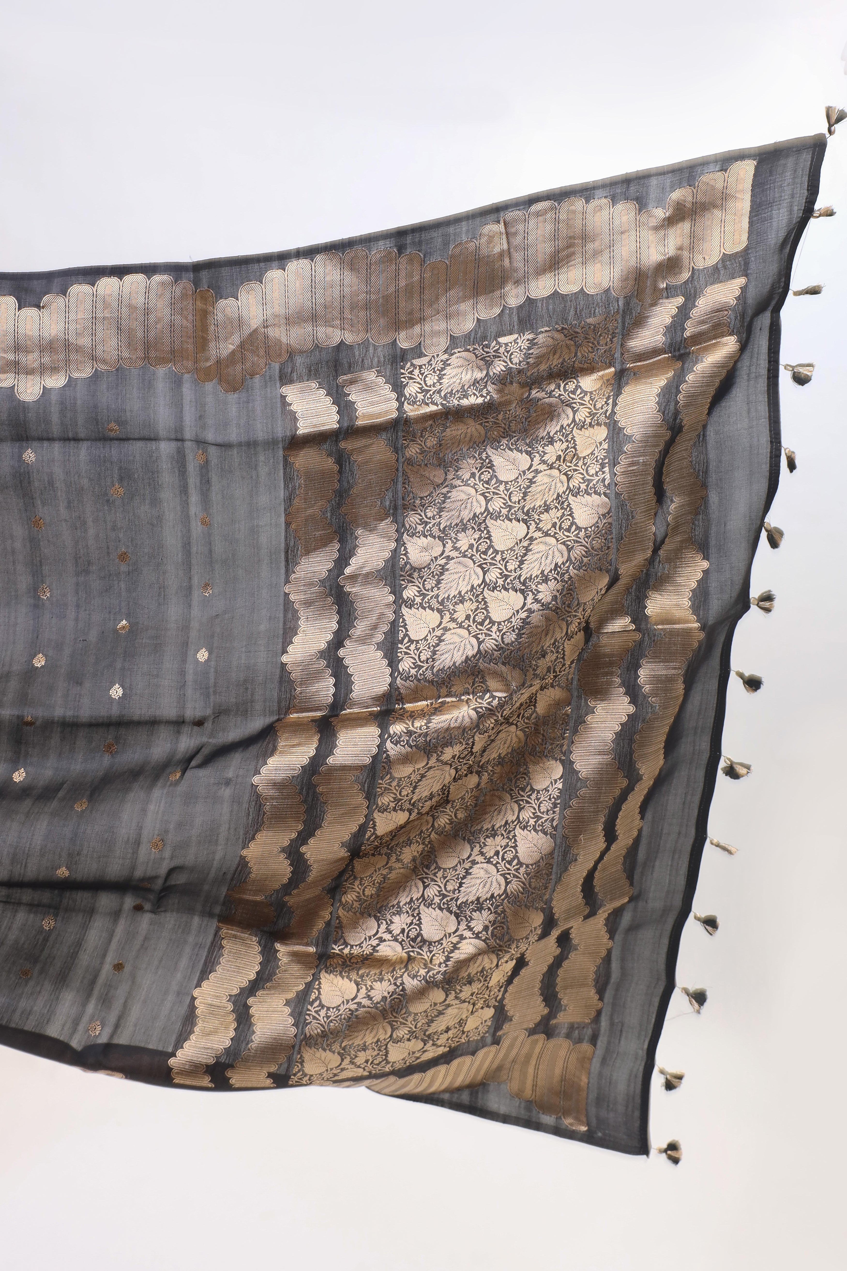 Black Handwoven Pure Banarasi Soft Silk Saree