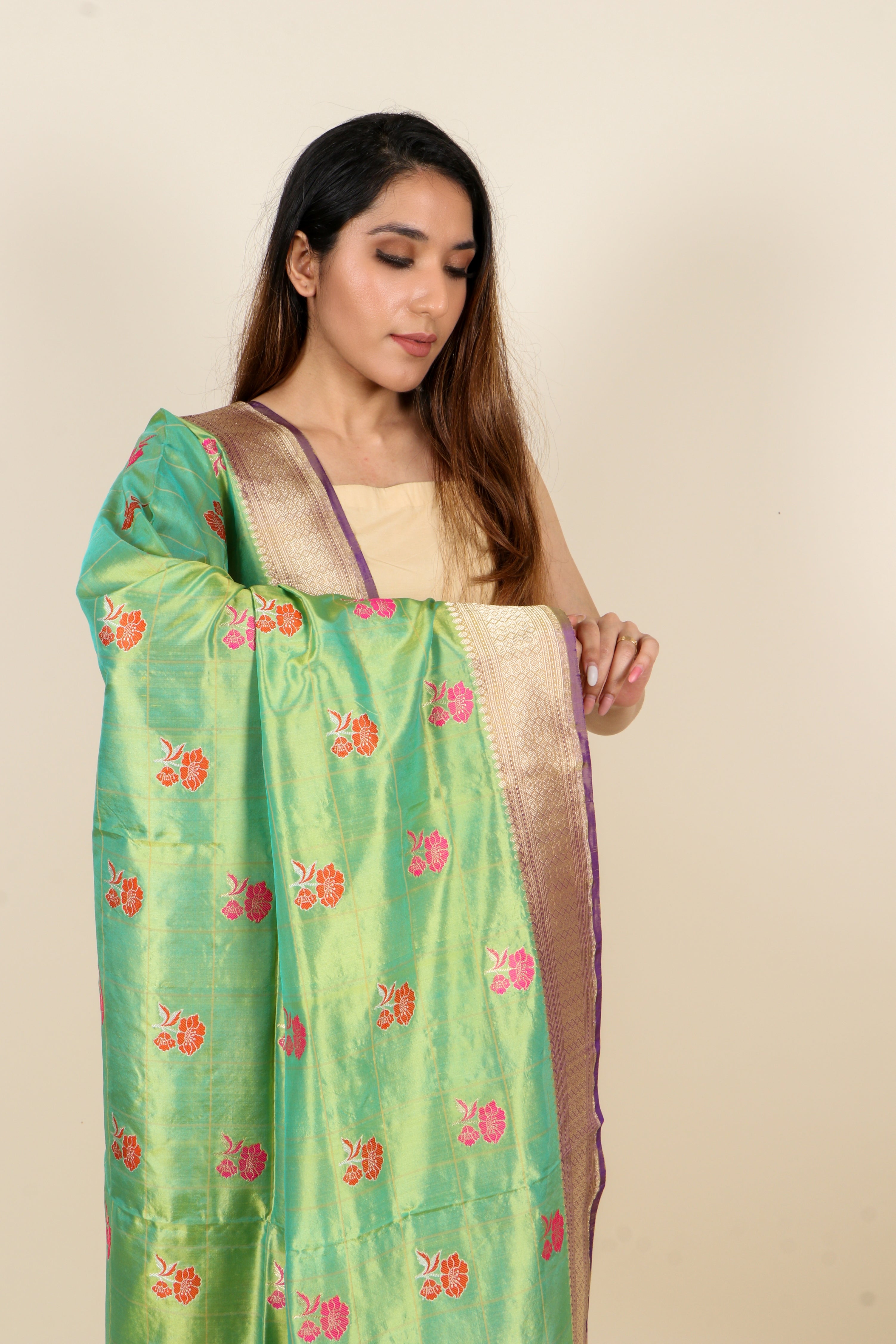 Dual Tone Parrot Green Pure Katan Silk Banarasi Handloom Dupatta