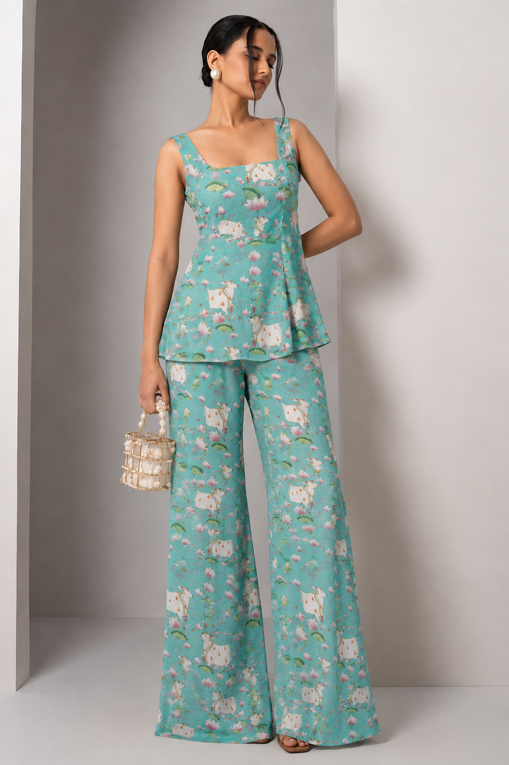 Turquoise Blue Mul Pichwai Prints Fabric