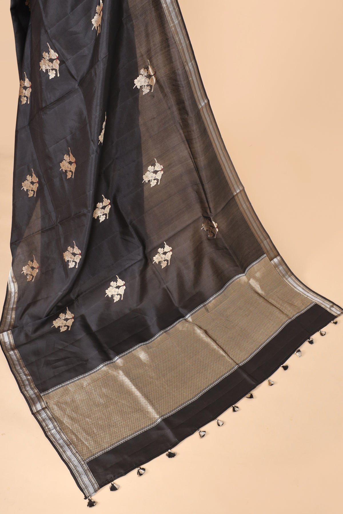 Black Handwoven Pure Banarasi  Soft Silk Saree