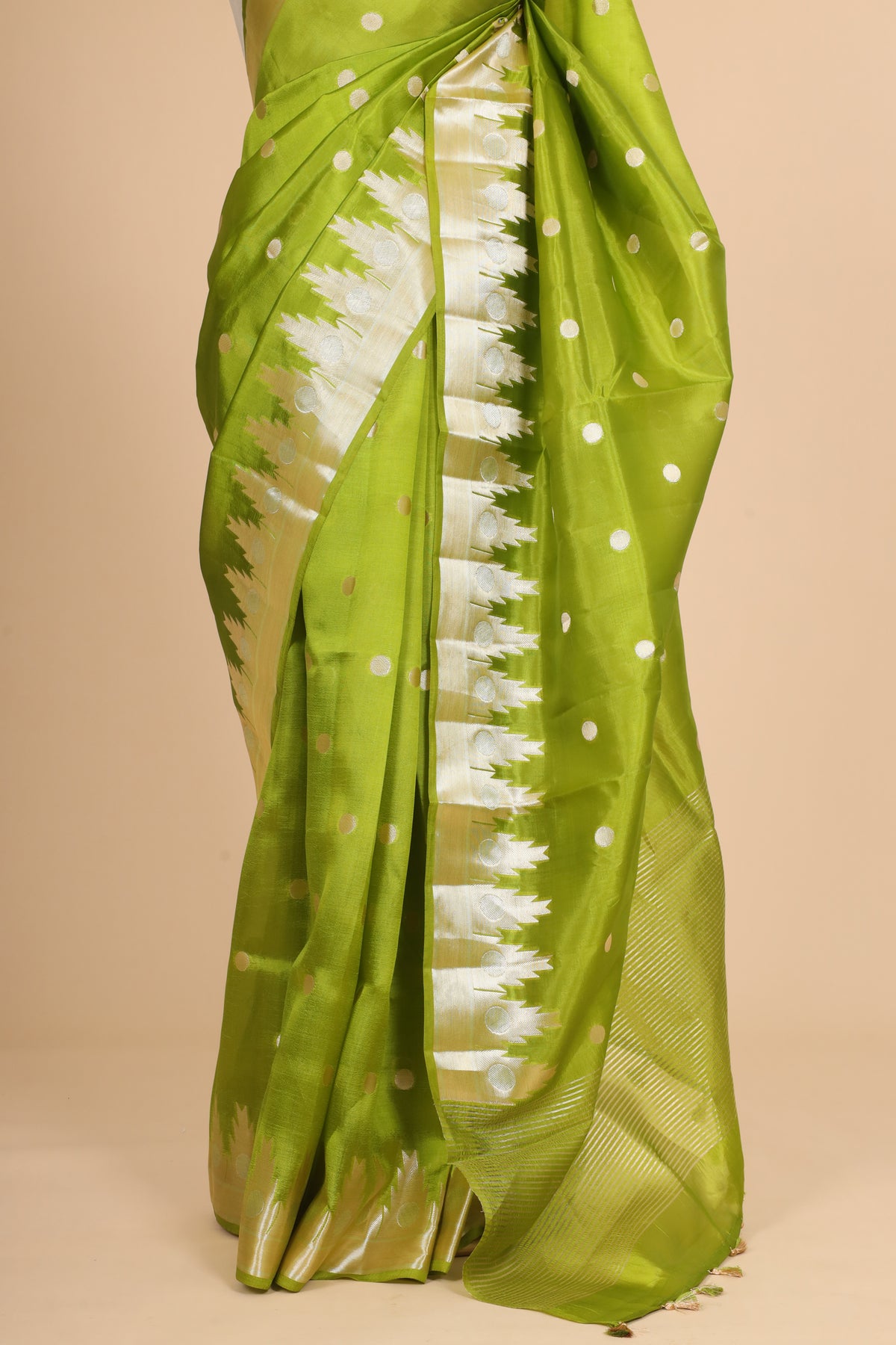 Green Pure Banrasi Soft Silk Saree With Geometrical Border