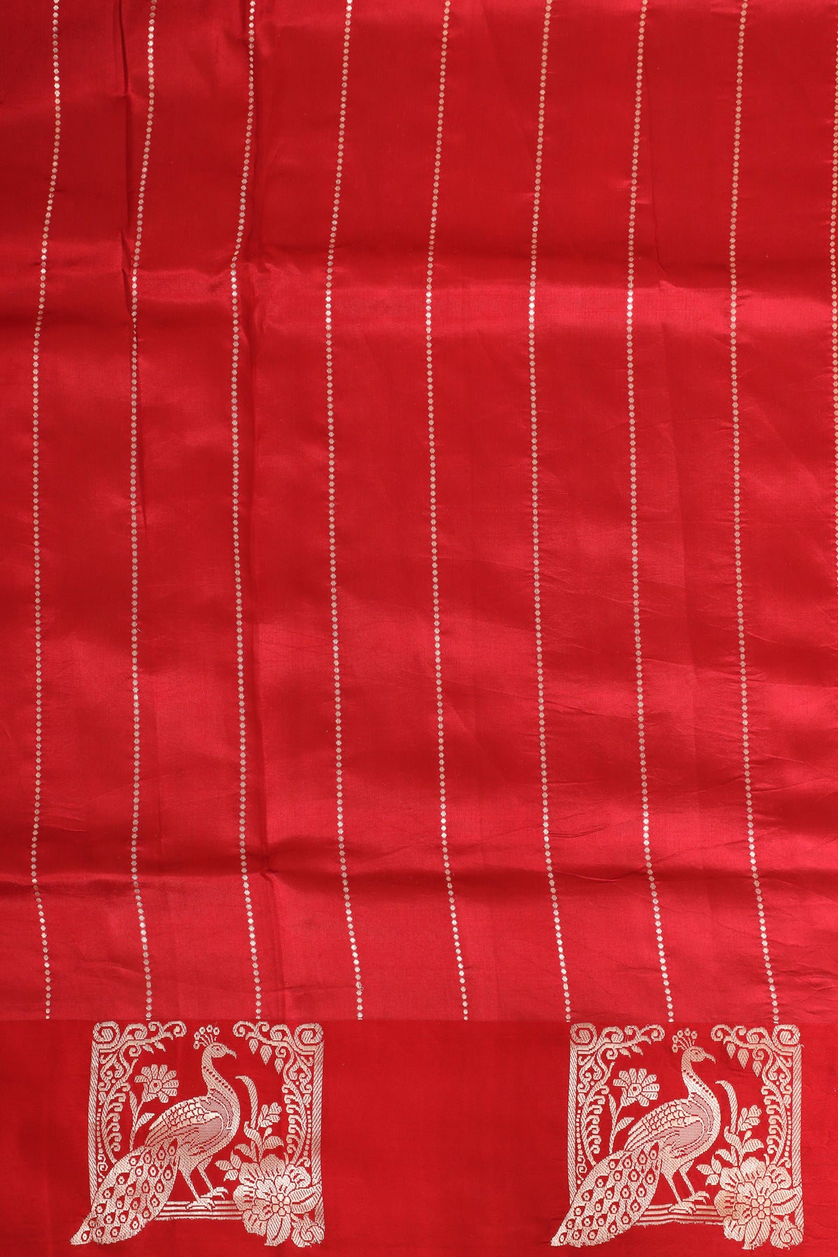 Red Handwoven Pure Banarasi Soft Silk Saree