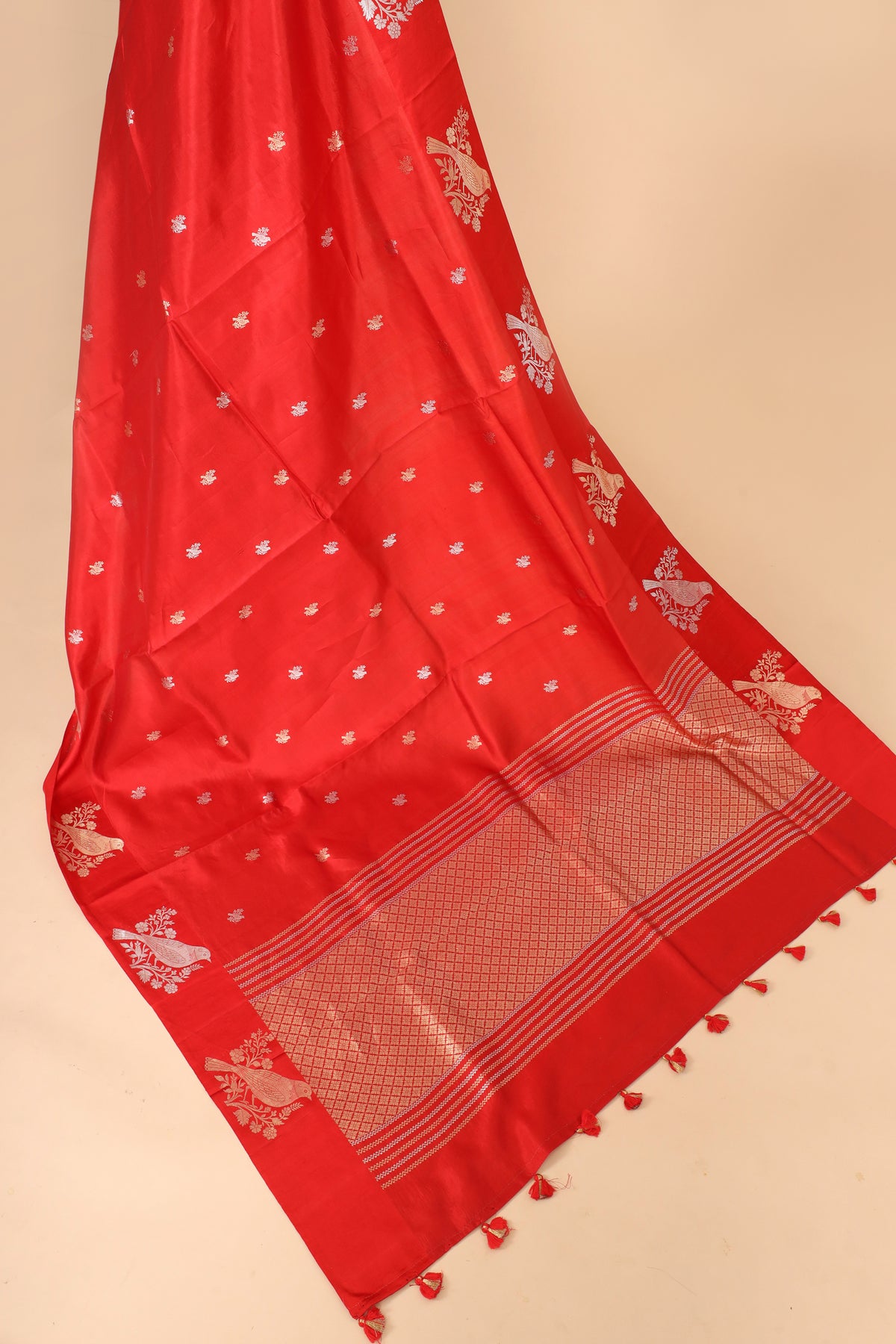 Red Pure Banrasi Soft Silk Saree With Bird Motifs