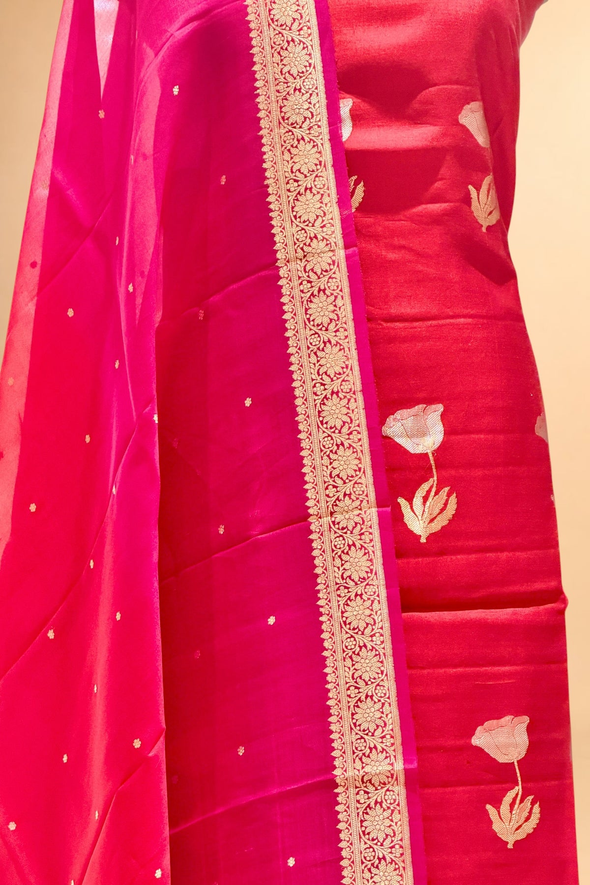 Red Pure Chiniya Silk Suit Set with ombré Dye Dupatta 