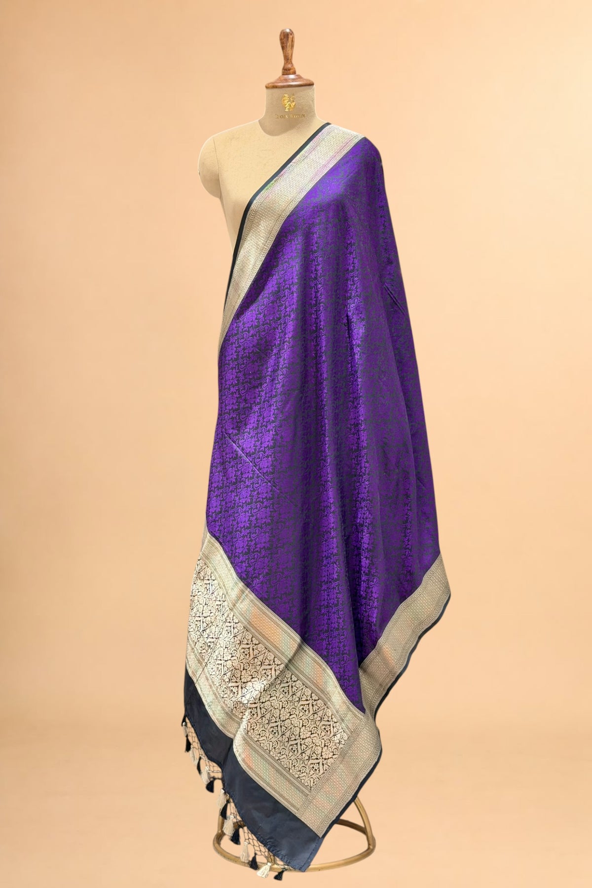 Black Pure Katan Silk Tanchoi Weave Dupatta 