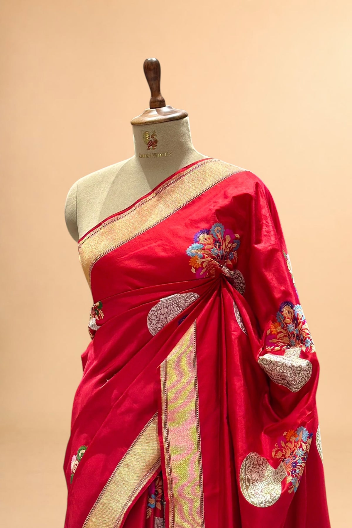 Red Meenakari Shikarghah Banarasi Pure Katan Silk Saree