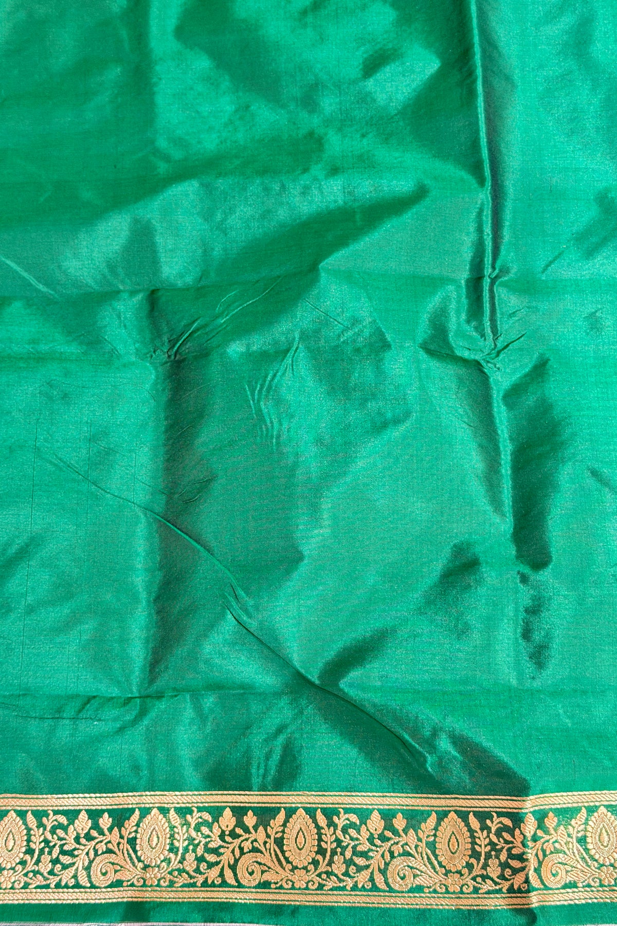 Emerald Green Katan Silk Co-Ord Set with Regal Panel 
