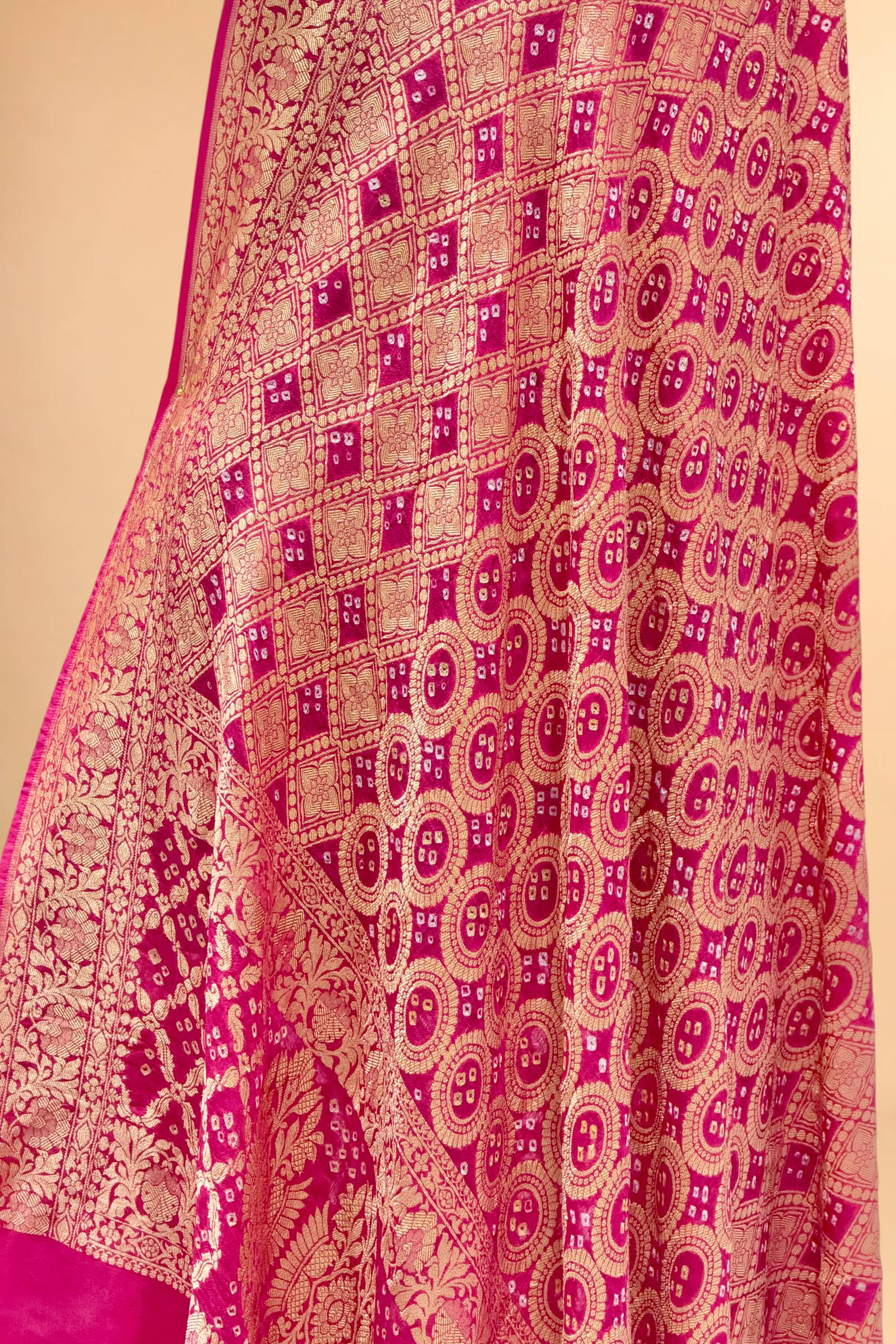 Magenta Pink Georgette Khaddi Banarasi Handloom Dupatta