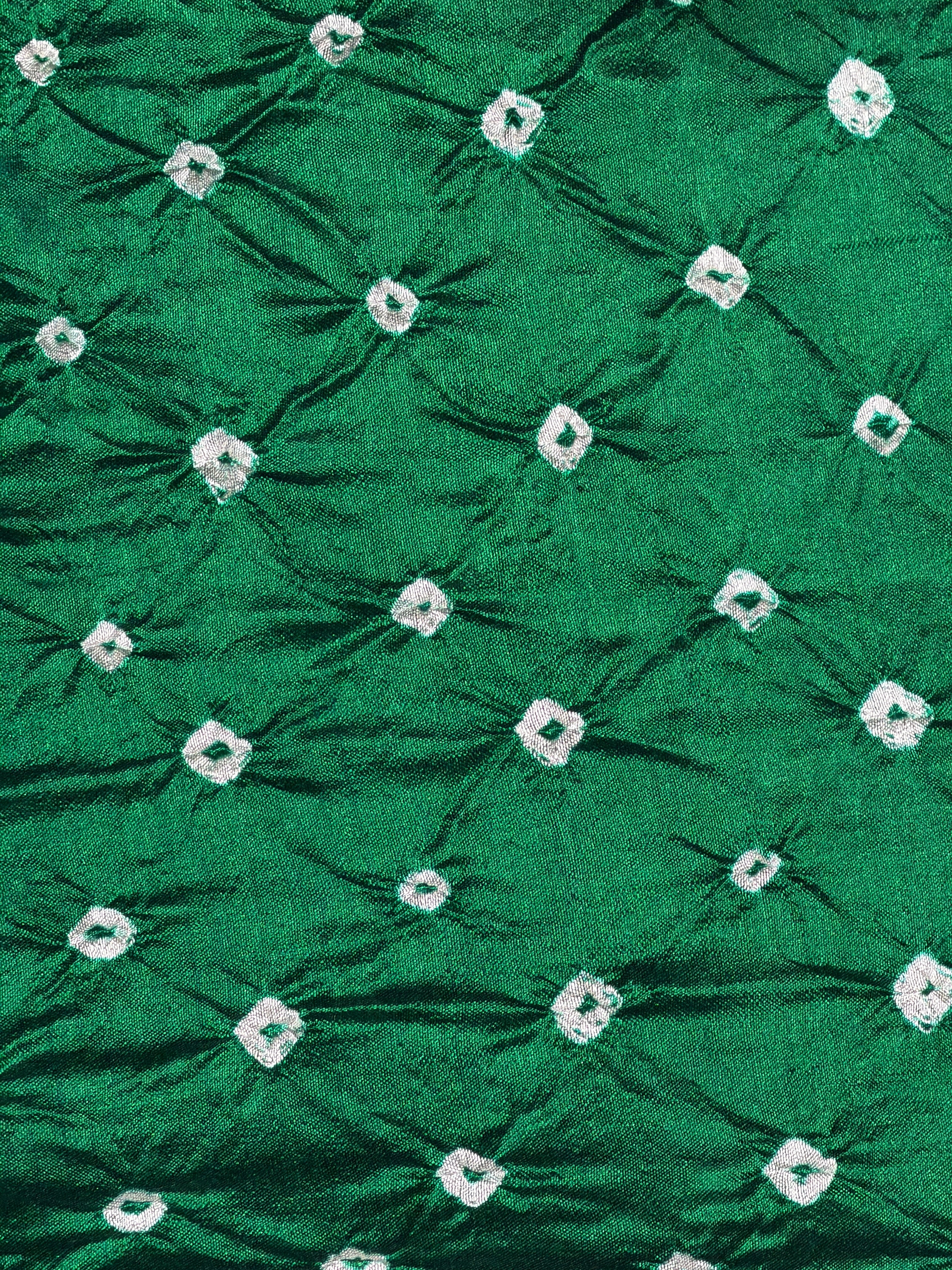 Emerald Green Chiniya Silk Fabric With Bandhani