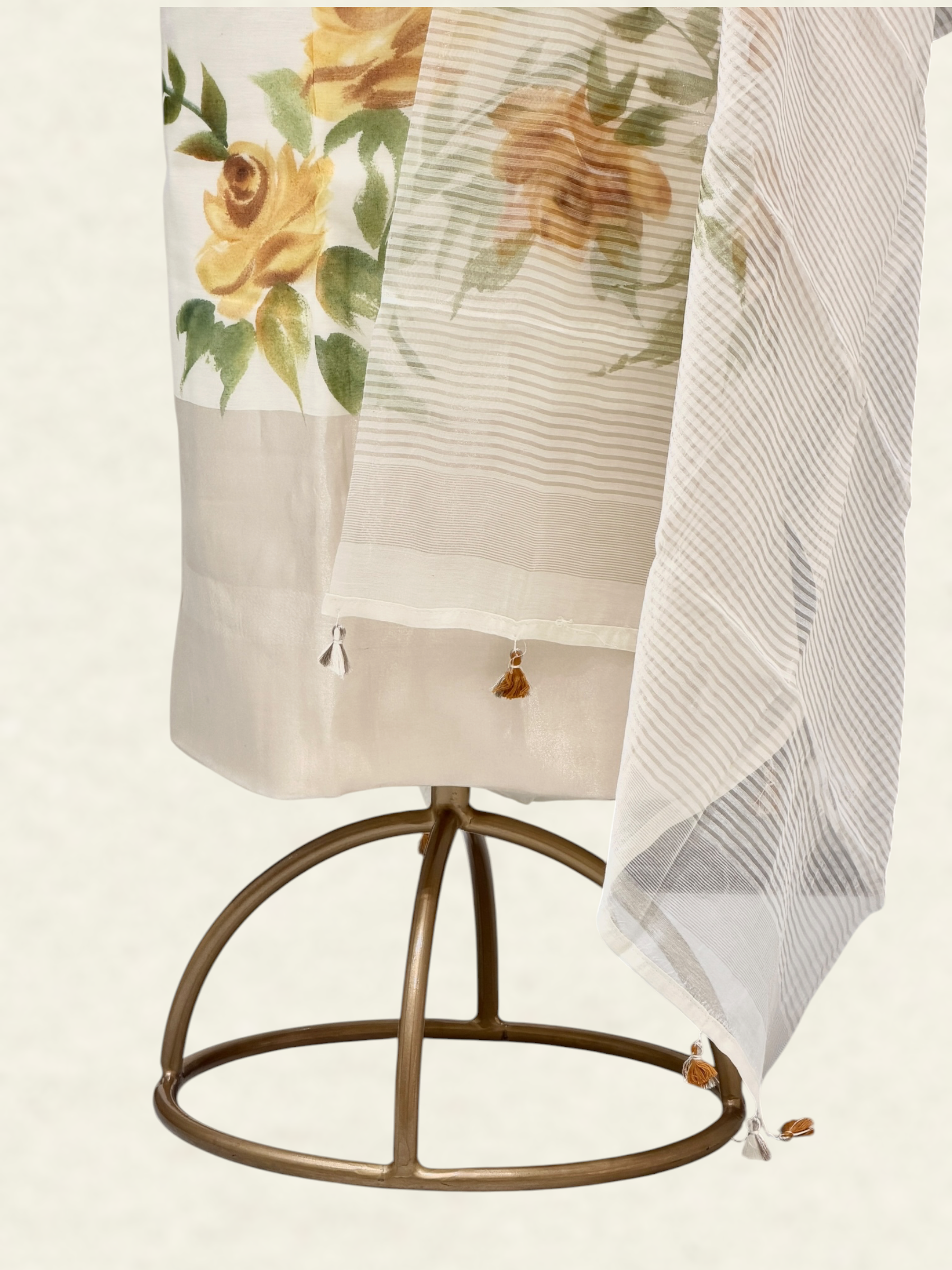 White Mul Cotton Suit Set with Handbrush Floral Print
