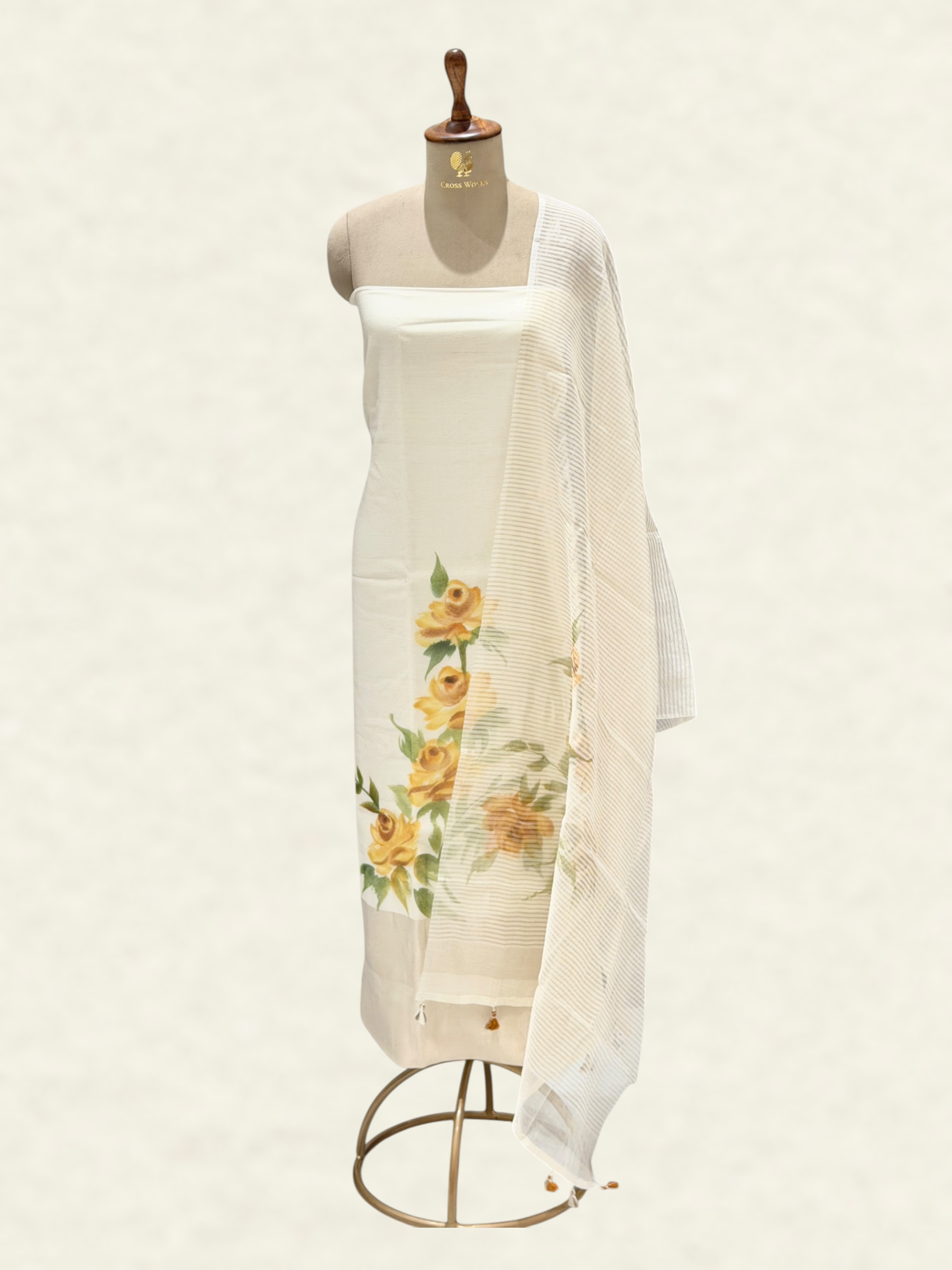 White Mul Cotton Suit Set with Handbrush Floral Print