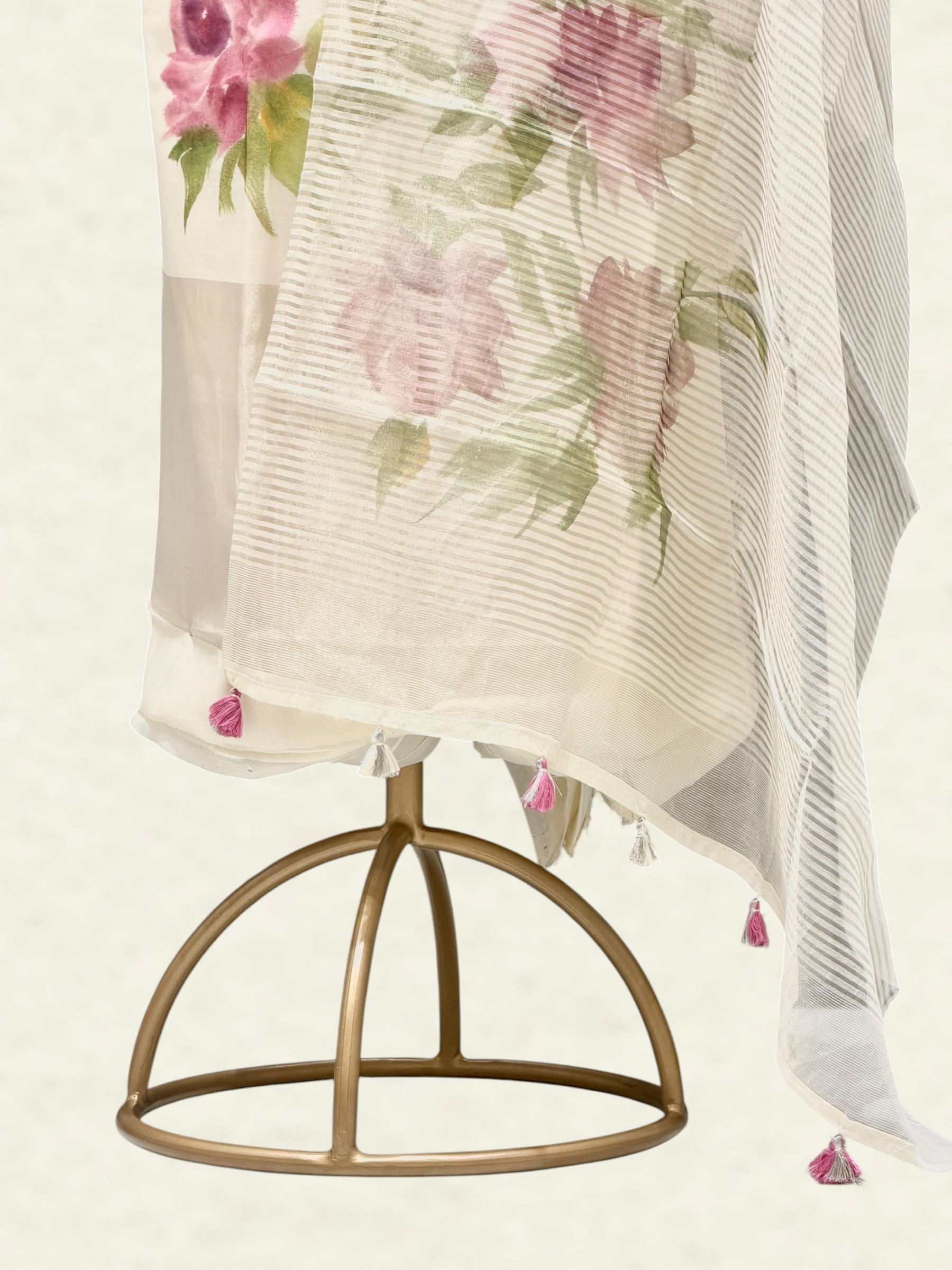 White Mul Cotton Suit Set with Handbrush Floral Print