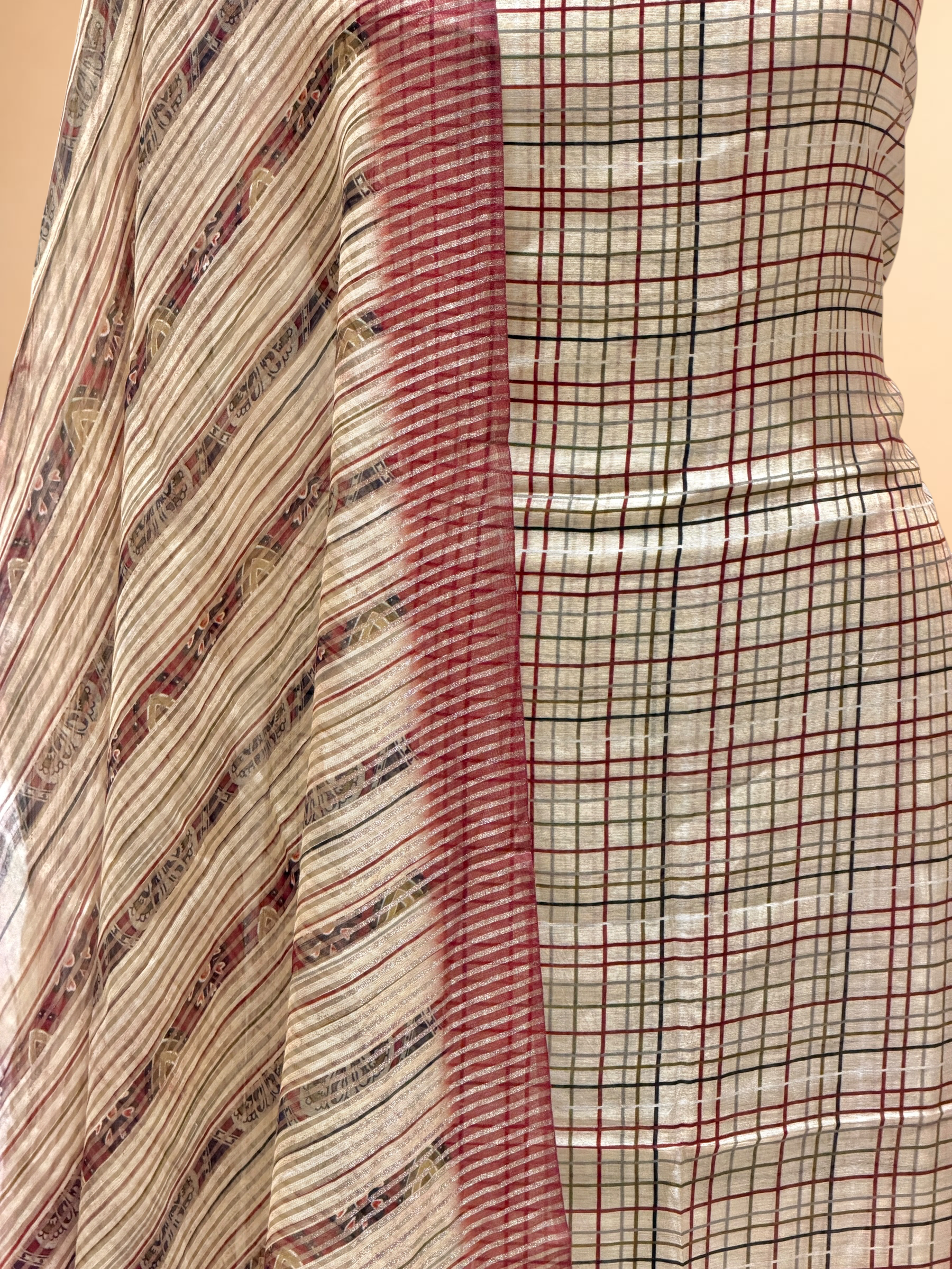 Ivory Checkered Mul Print Suit Set with Printed Dupatta