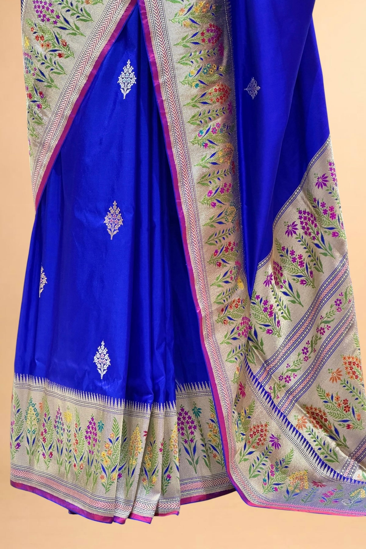 Pure katan silk saree with paithani border
