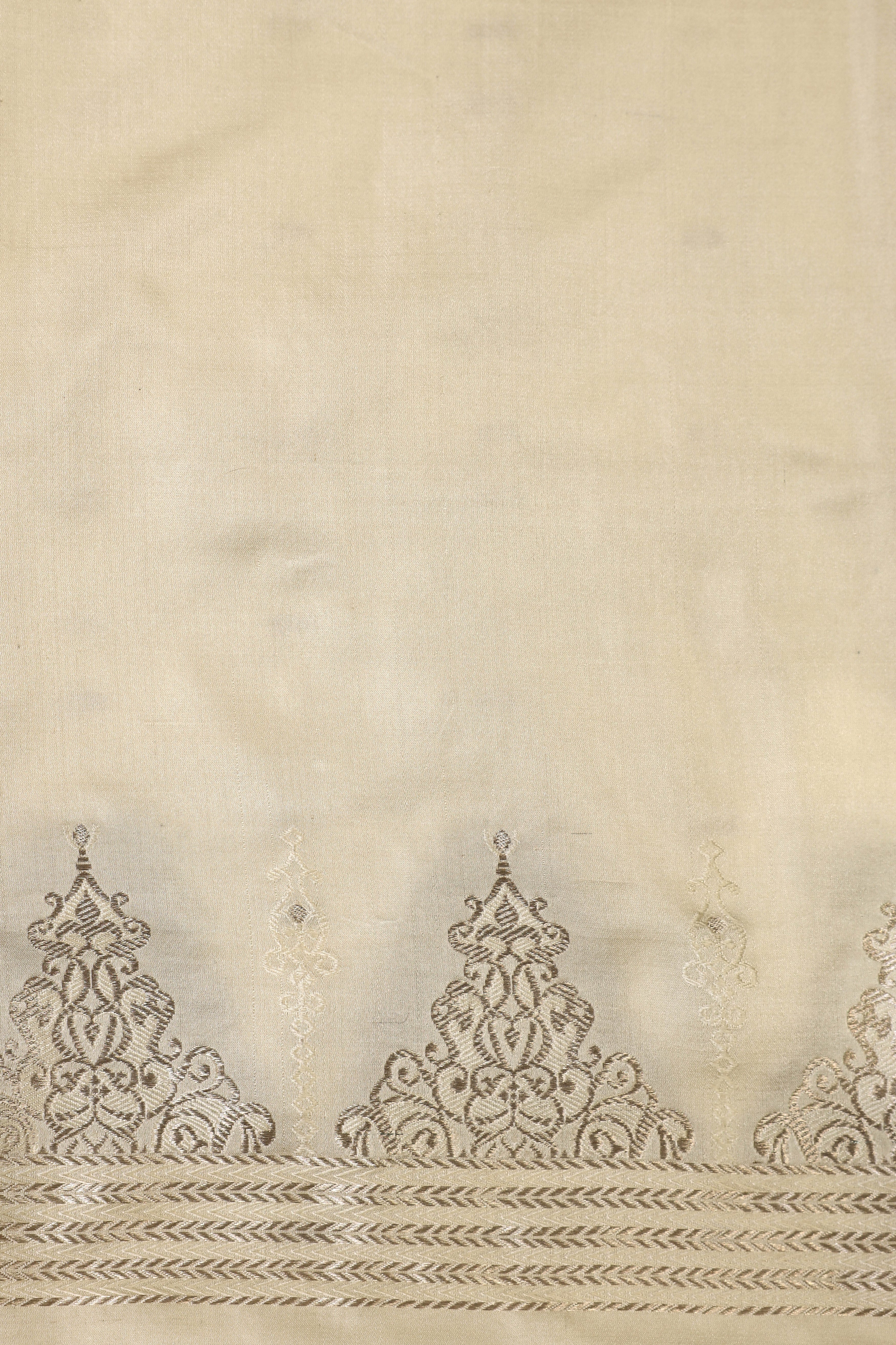 Ivory Banarasi Tanchoi Silk Suit Set With Light Blue Dupatta