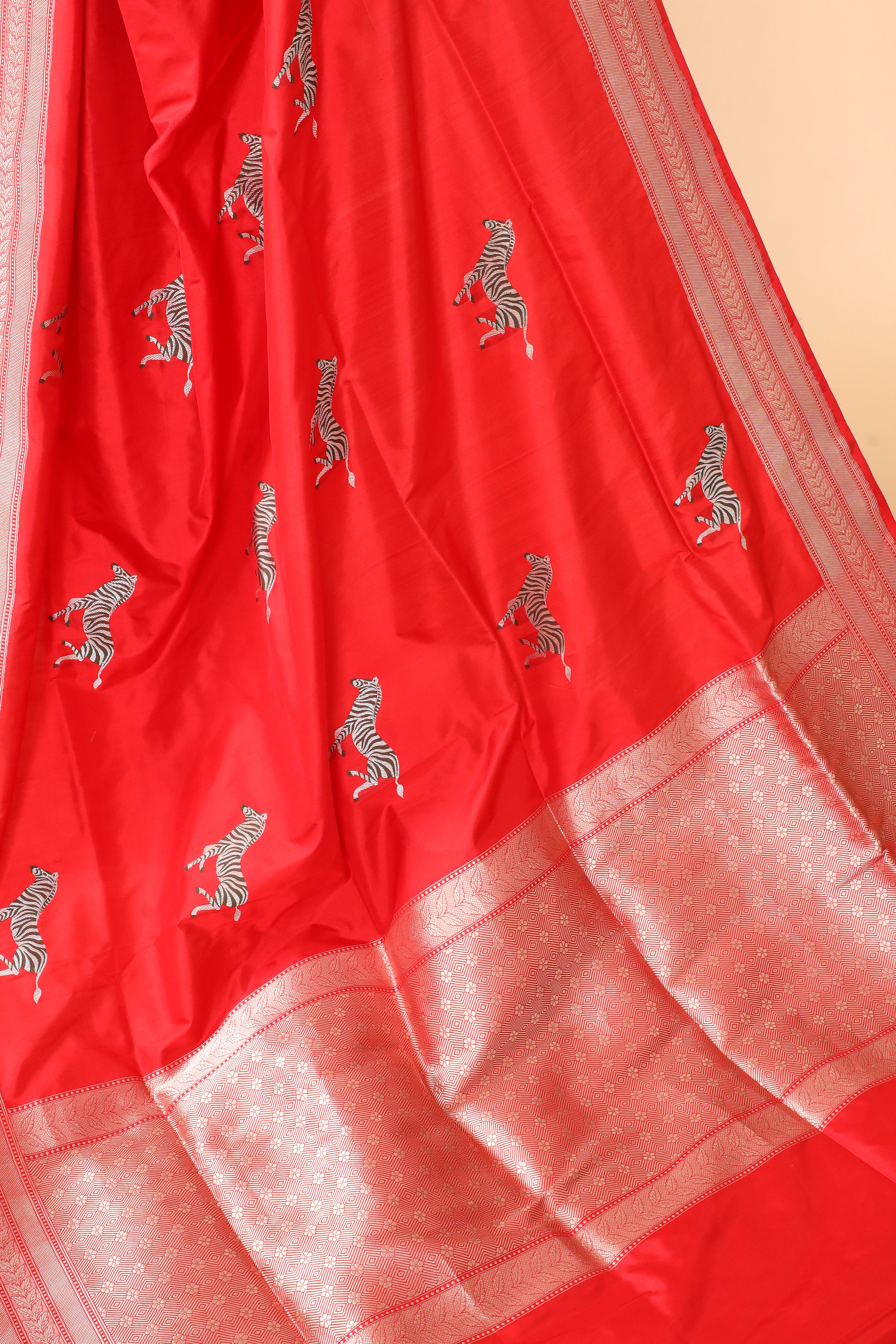 Red Handwoven Pure Banarasi Katan Silk Saree