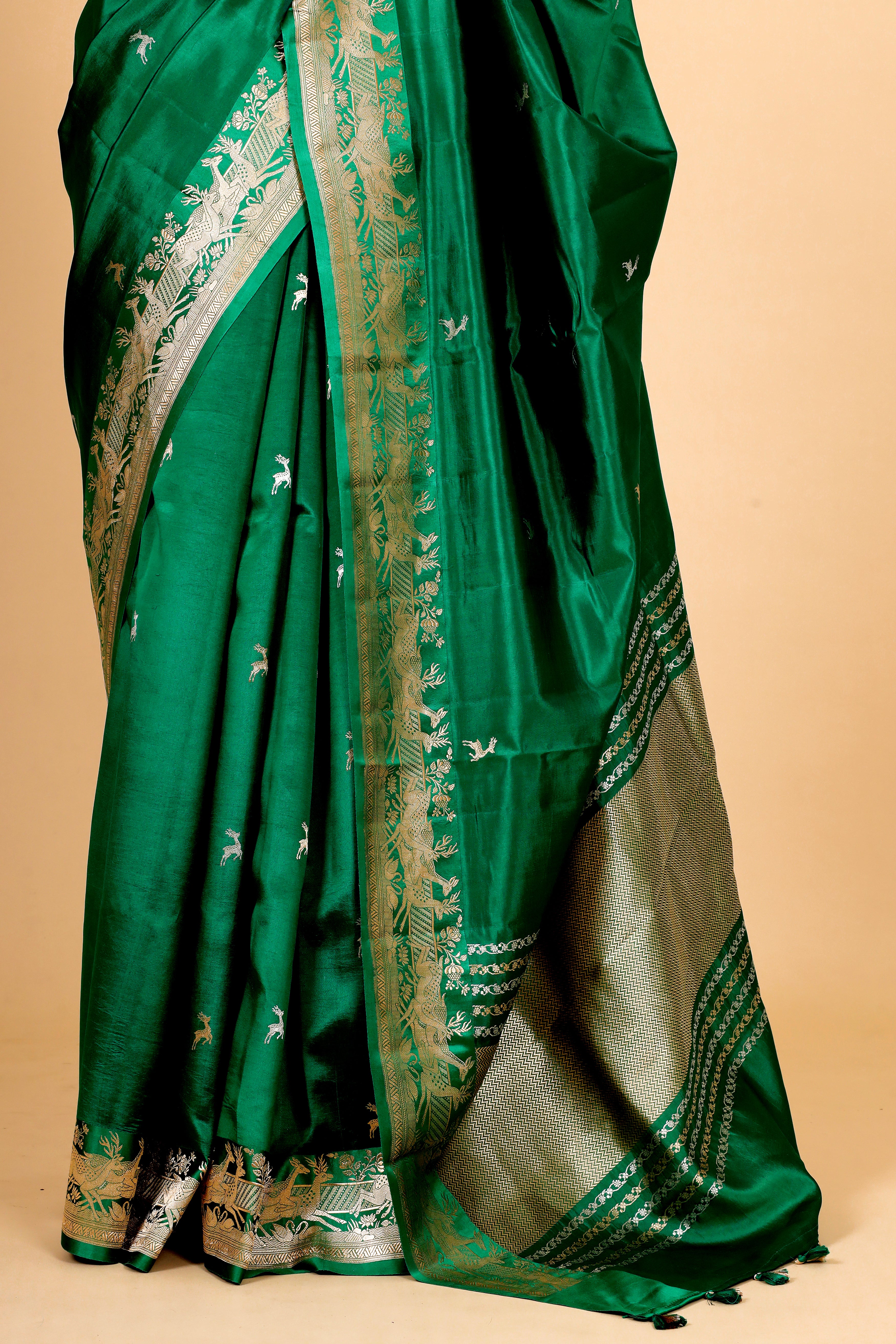 Emerald Green Handwoven Pure Banarasi Soft Silk Saree