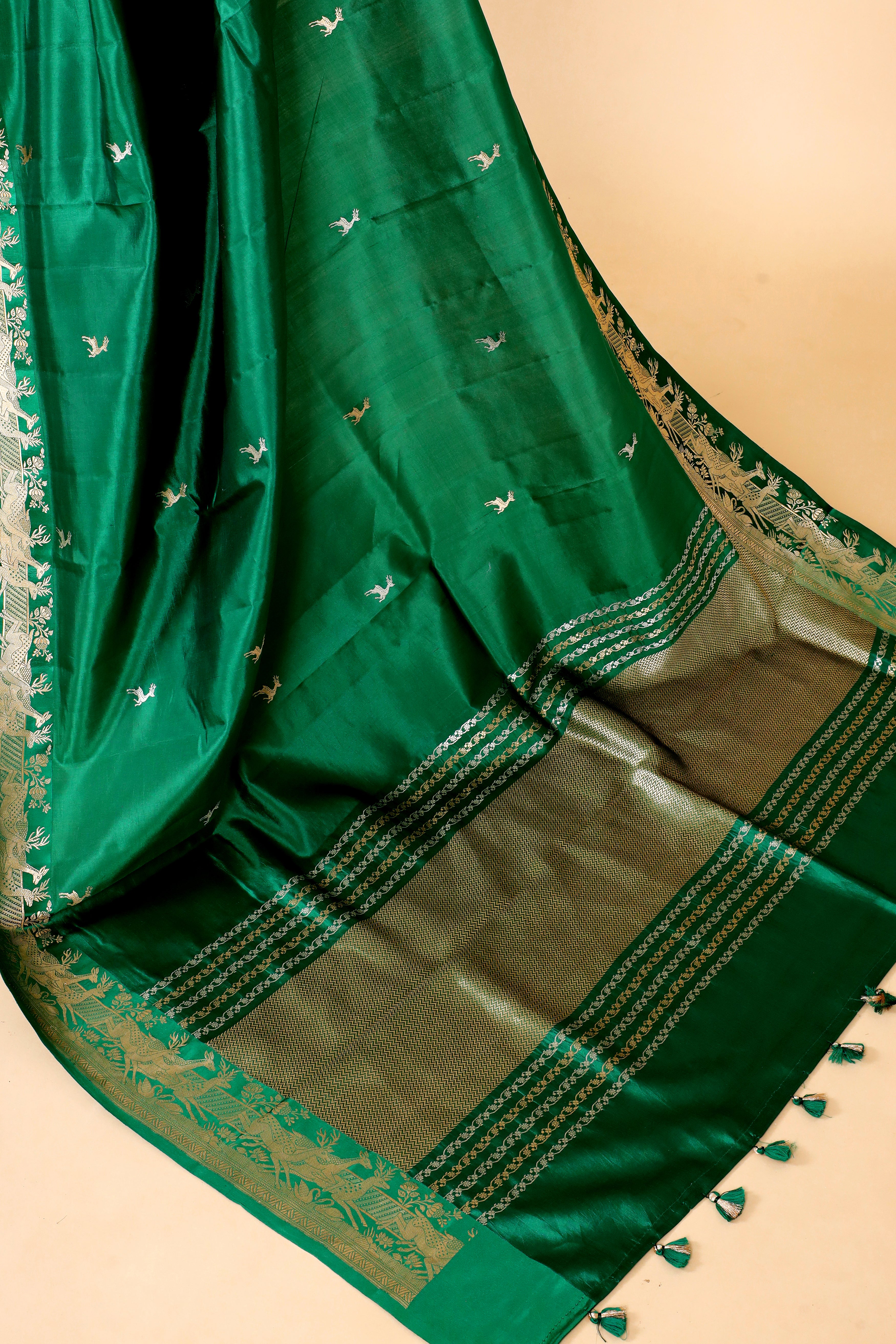 Emerald Green Handwoven Pure Banarasi Soft Silk Saree