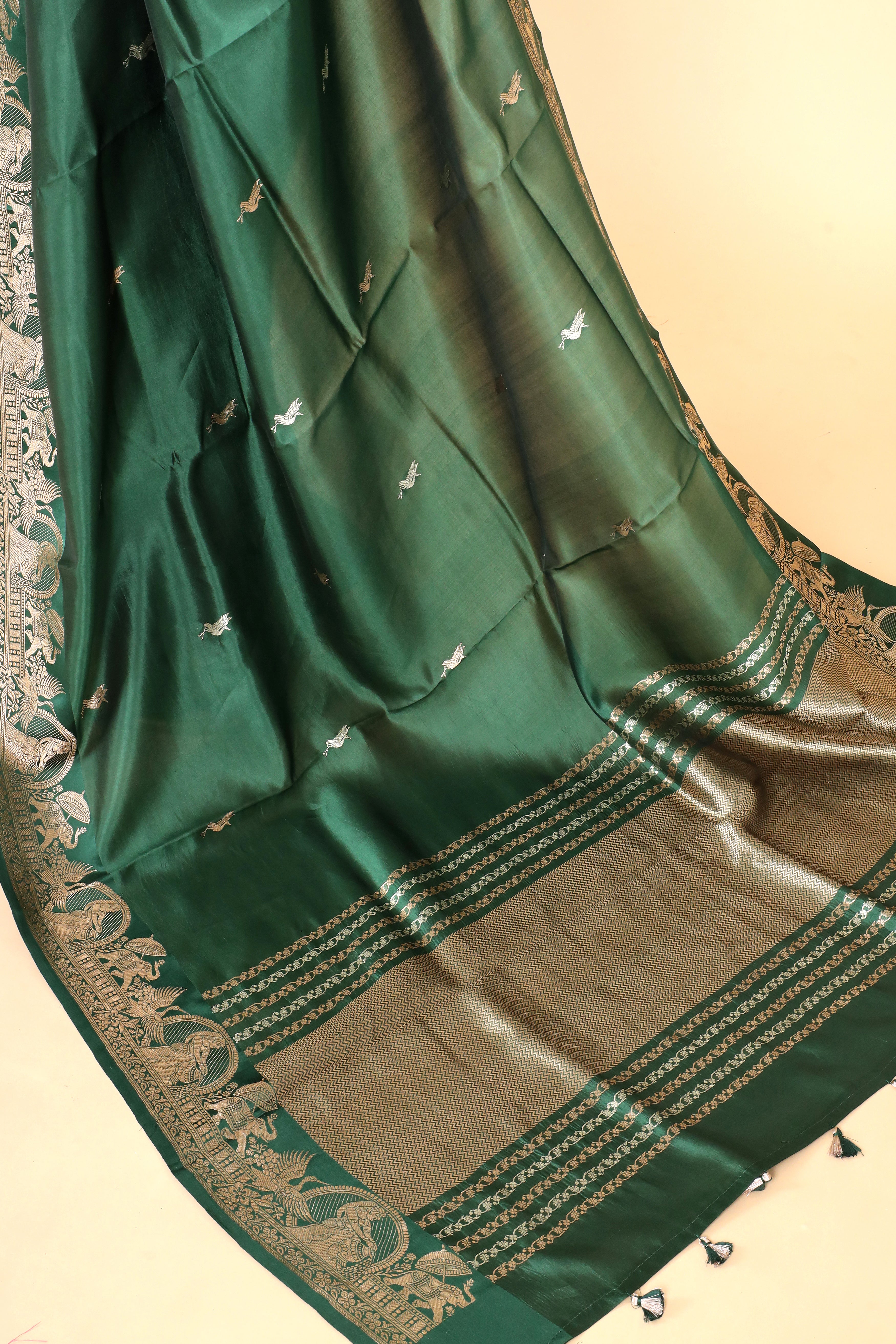 Deep Green Handwoven Pure Banarasi Soft Silk Saree
