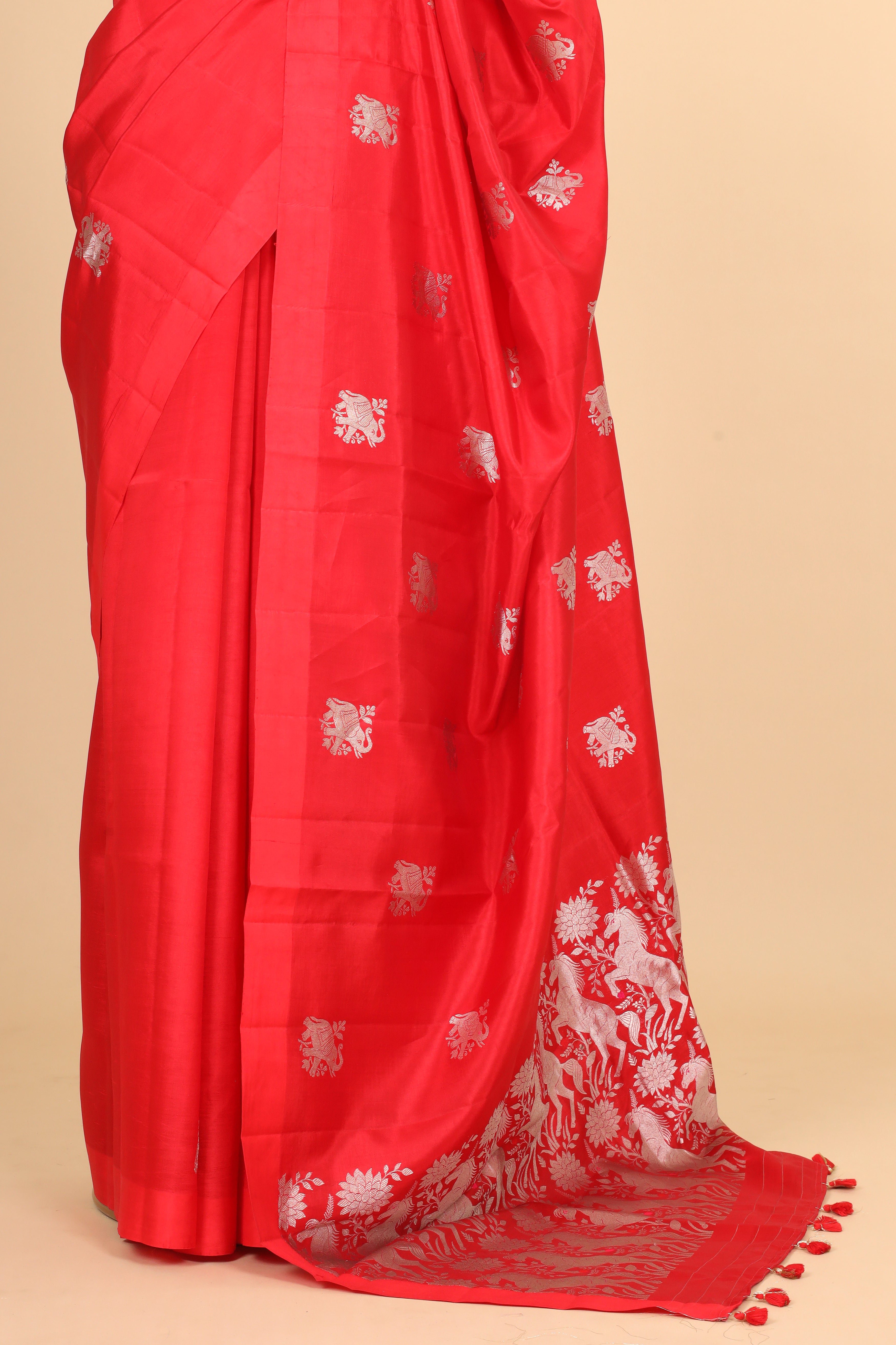 Red Handwoven Pure Banarasi Soft Silk Saree