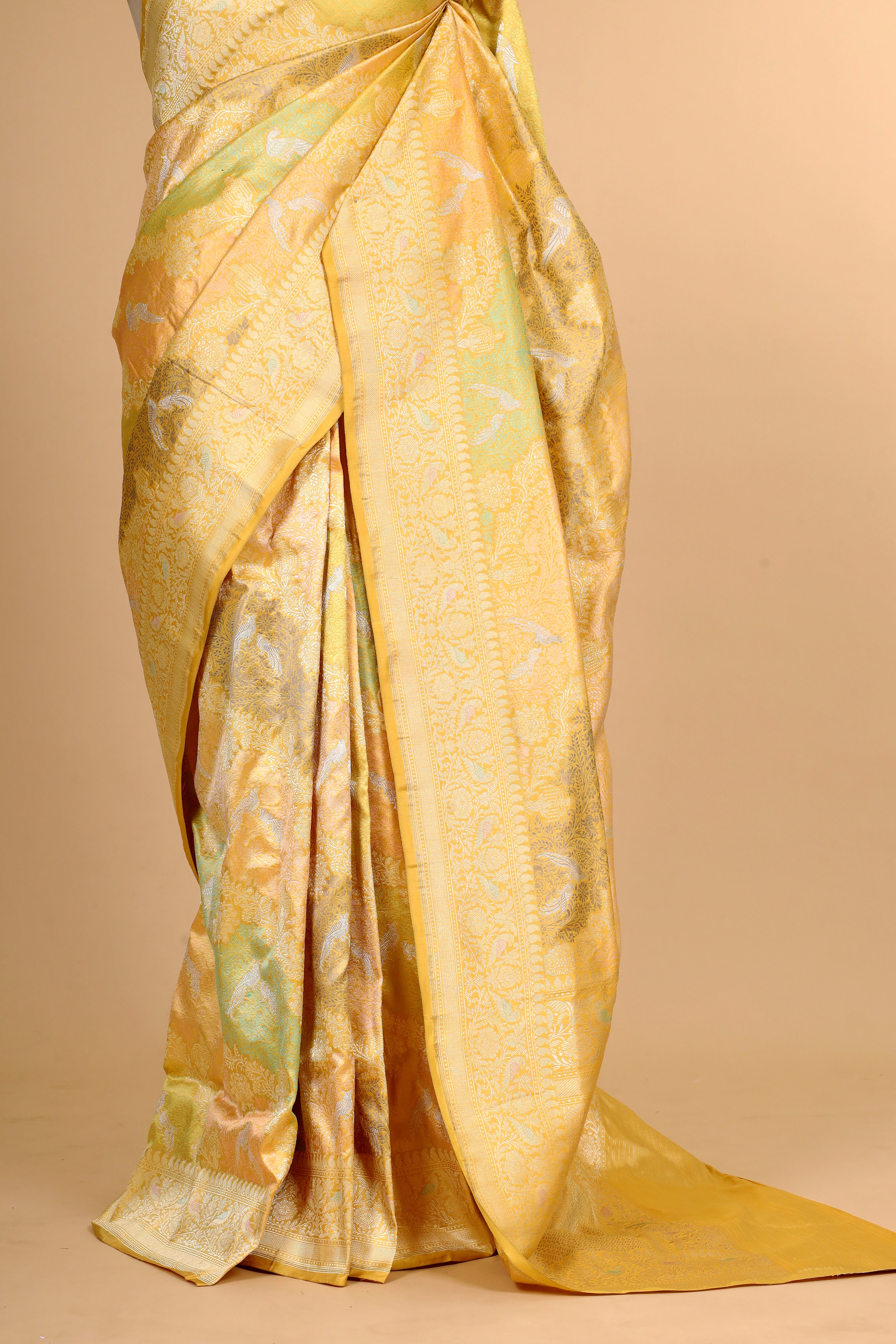 Yellow Shikarghah Handwoven Pure Banarasi Katan Silk Saree