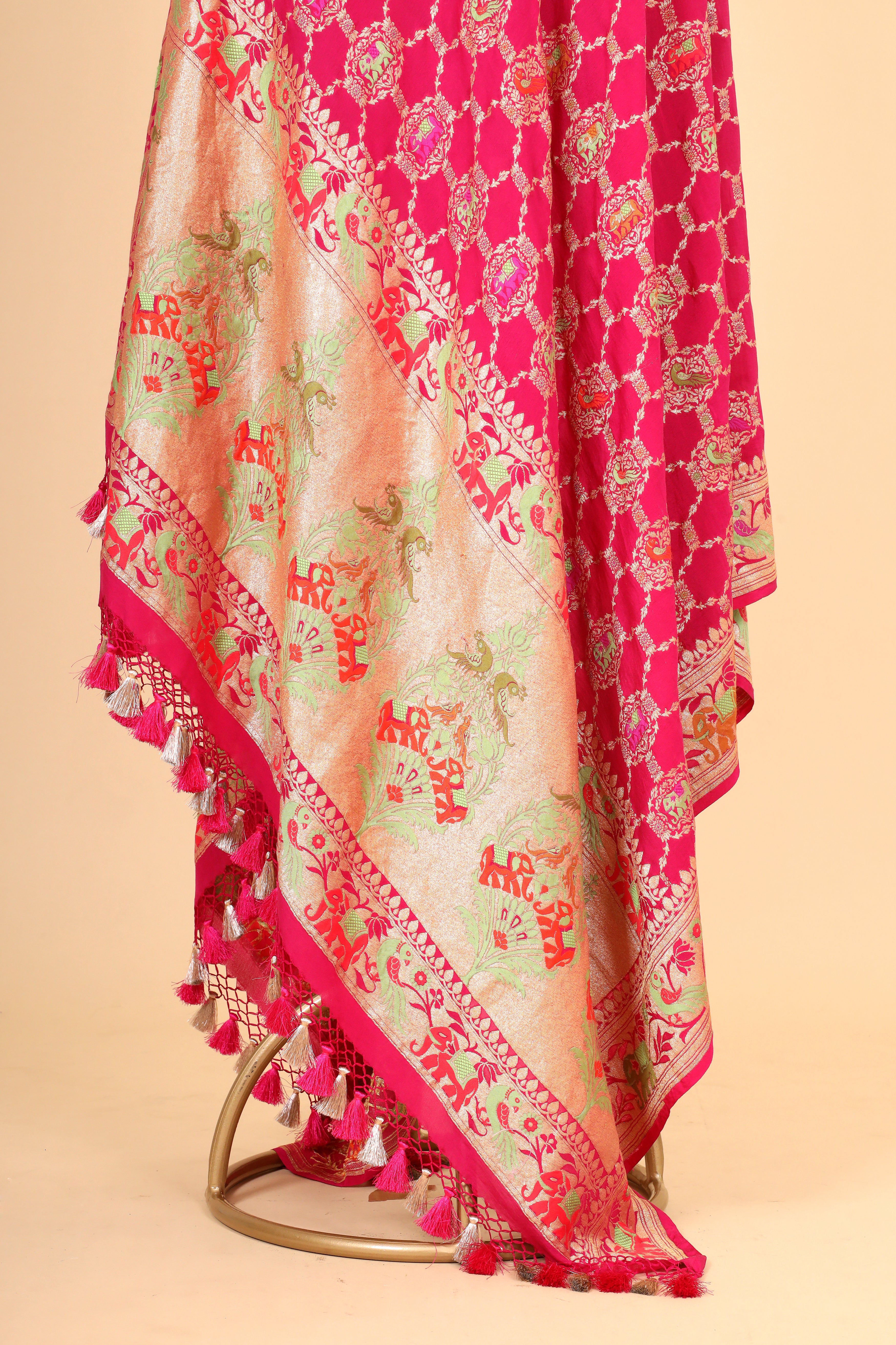 Pink Shikarghah Meenakari Georgette Khaddi Banarasi Handloom Dupatta
