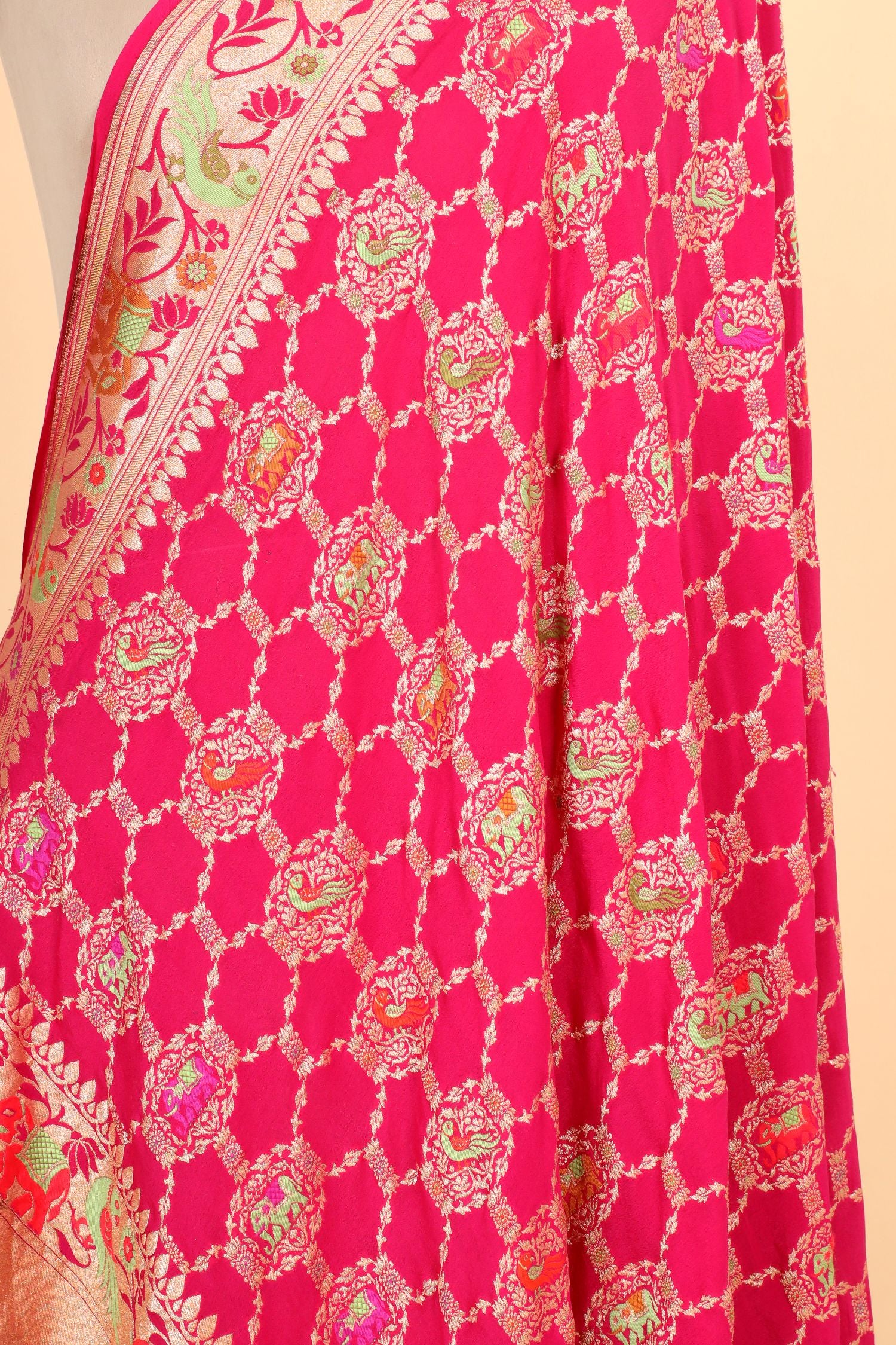 Pink Shikarghah Meenakari Georgette Khaddi Banarasi Handloom Dupatta