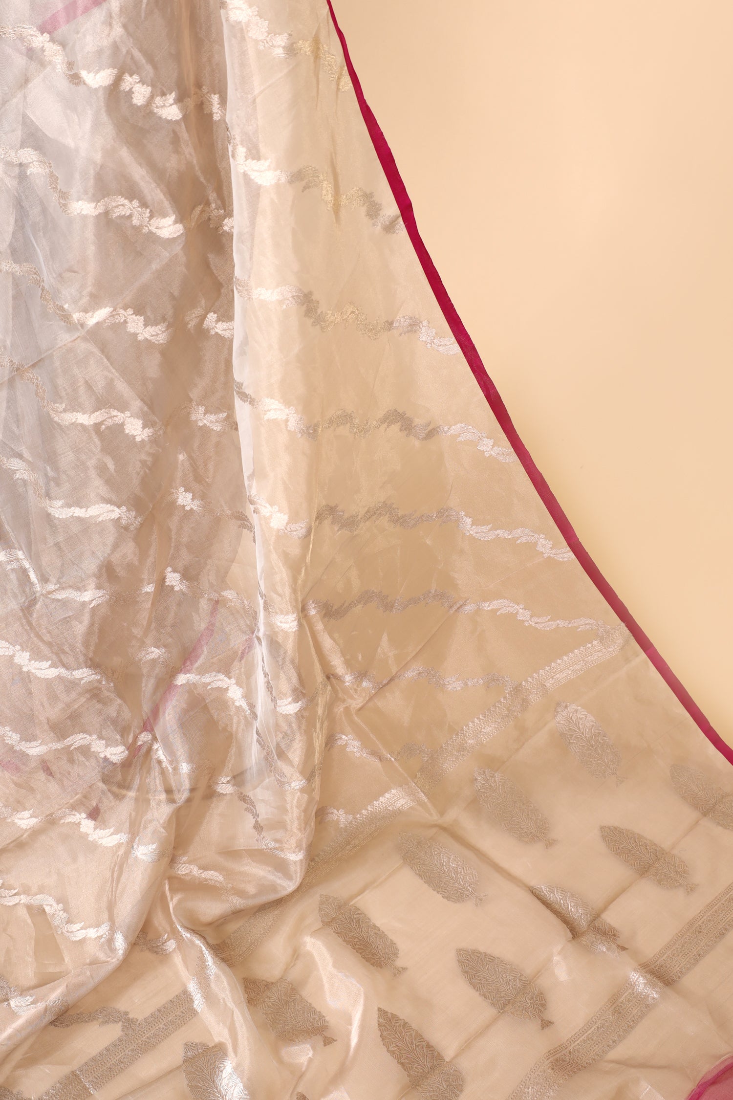 Champagne Tissue Silk Saree With Leheriya Pattern