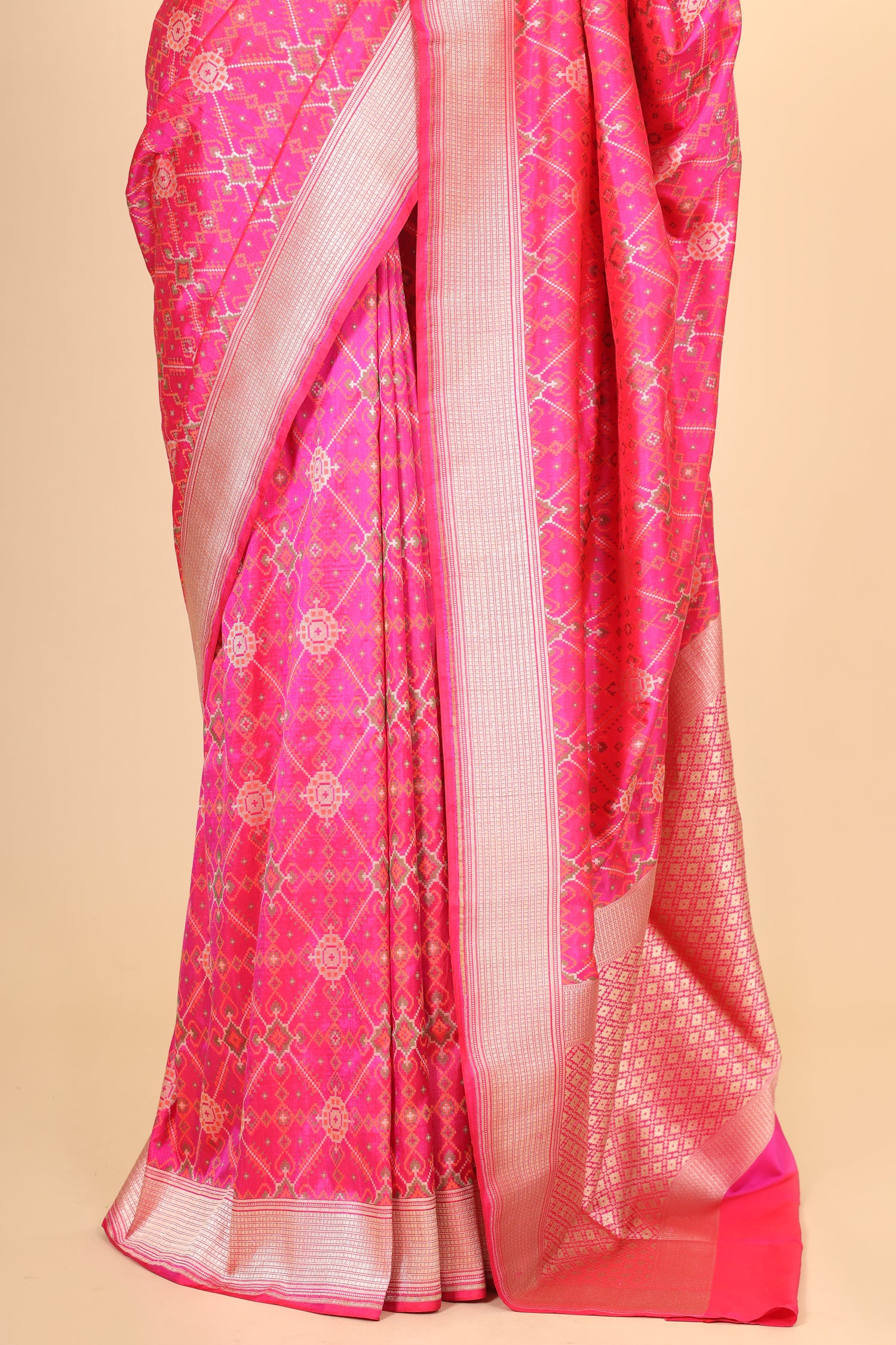 Rani Pink Handwoven Pure Banarasi Katan Silk Saree