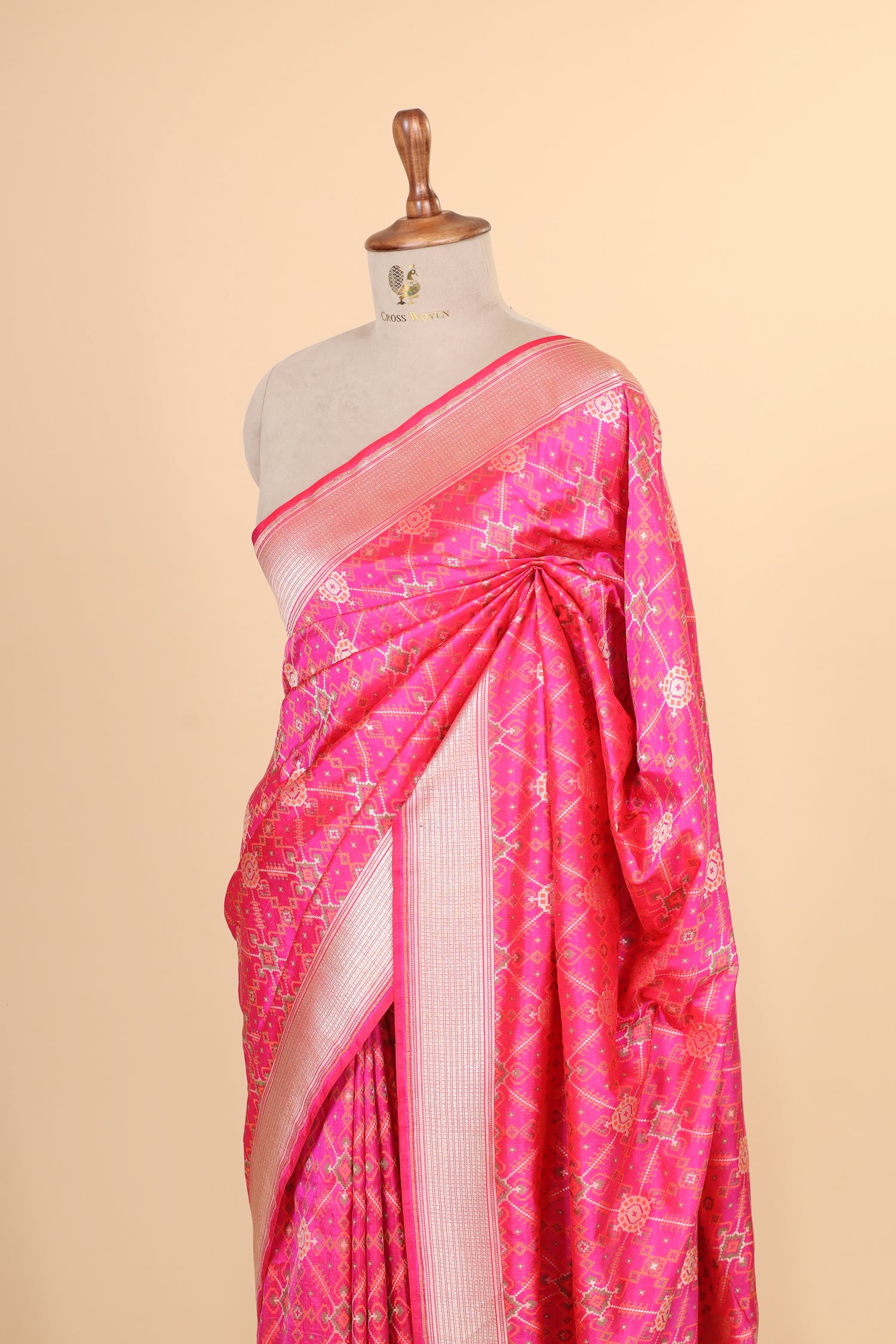 Rani Pink Handwoven Pure Banarasi Katan Silk Saree